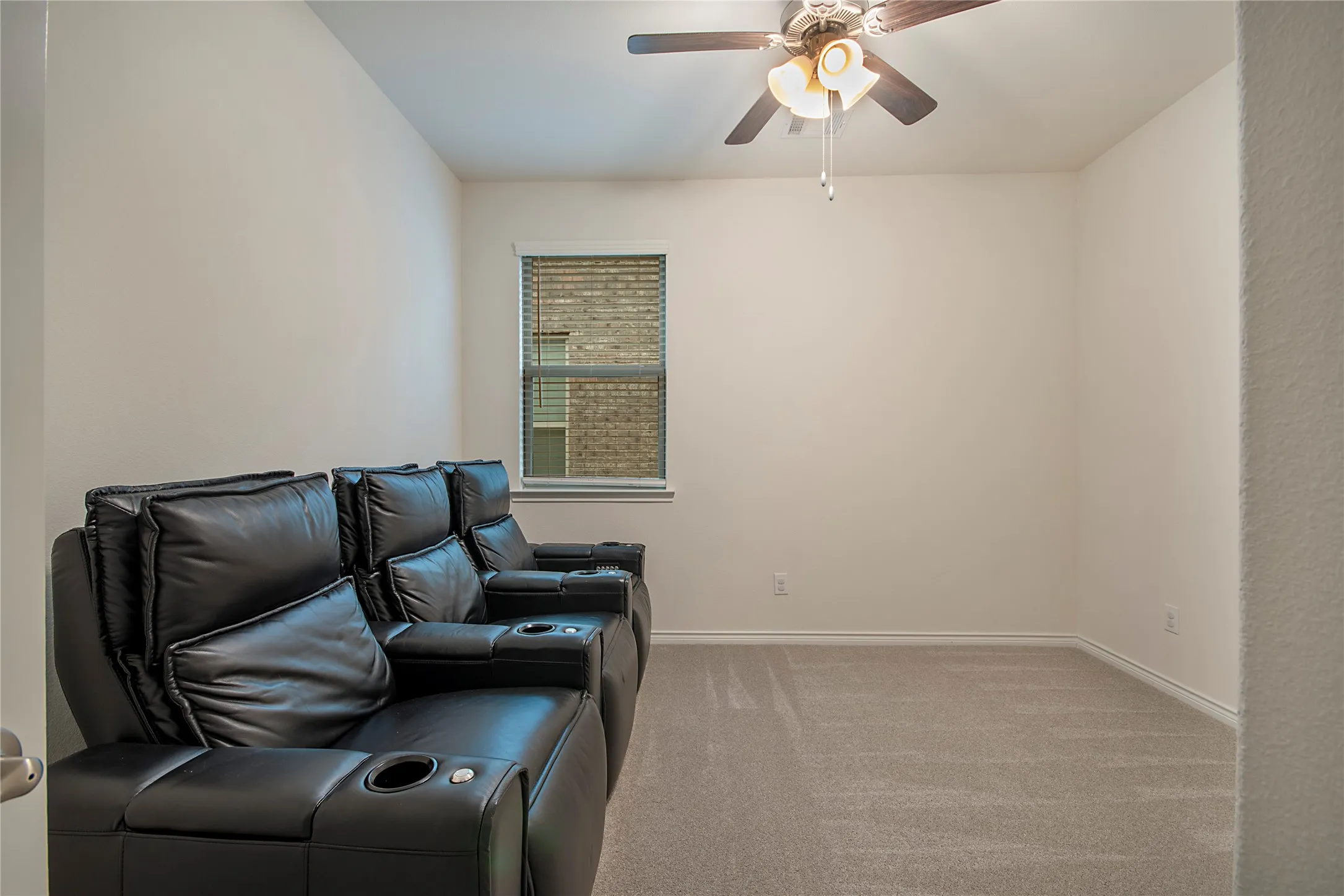 Single Family Residence For Rent in Denton County , 3102 Moccasin Lane, Aubrey, Texas 76227, 4 Bedroom, 2 Bathroom, 2 Garage spaces, 1,850 Sqft, built in 2023, mls#21406757, Real Estate Agent in Aubrey, Homes For Rent in Denton county, Homes For Rent in Aubrey, Realtor in Aubrey Texas, Real Estate Brokerage Independent Realty Texas, Luminita Cordes Realtor