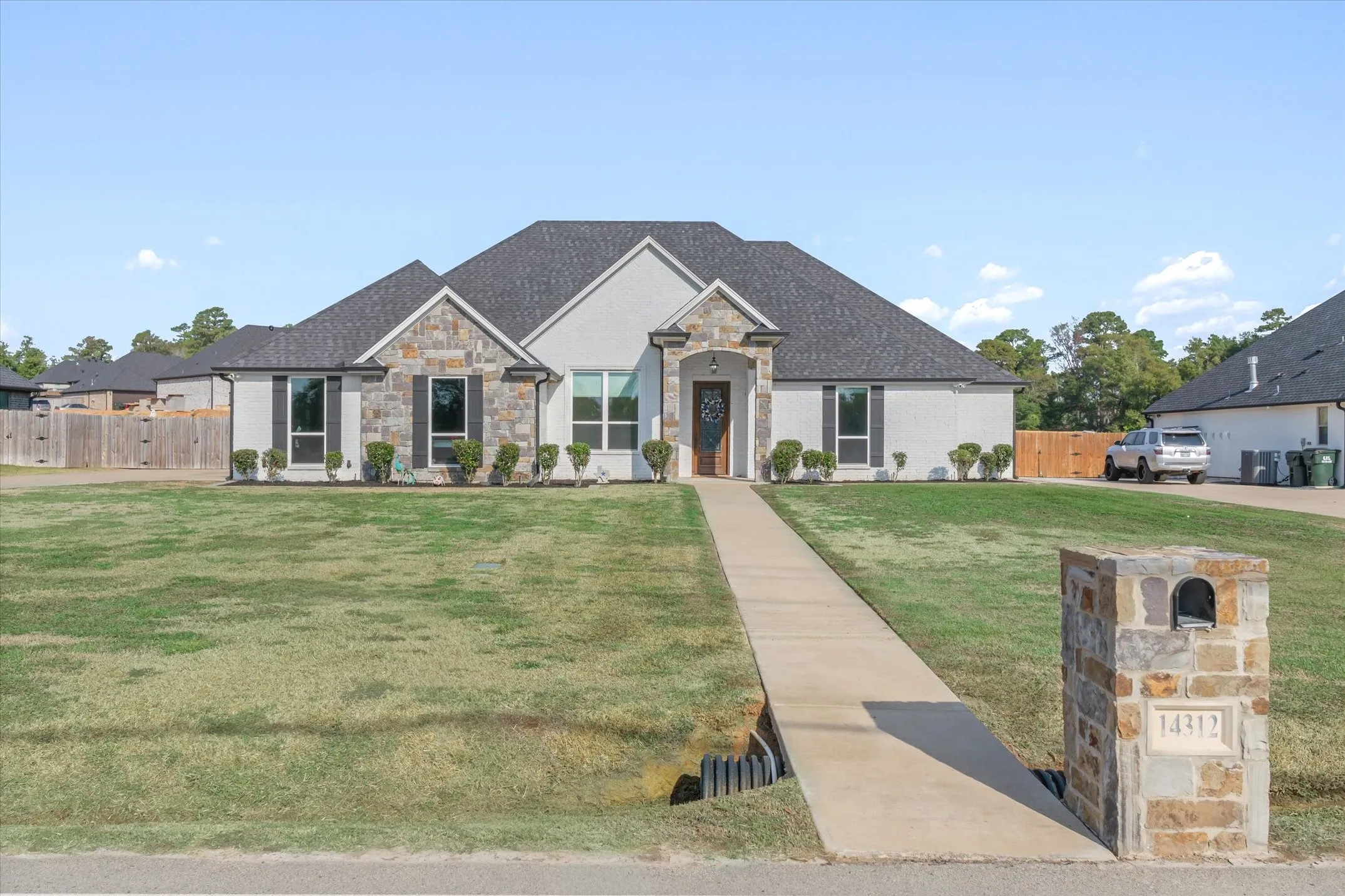 Single Family Residence For Sale in Smith County , 14312 COUNTY ROAD 192, Tyler, Texas 75703, 4 Bedroom, 2 Bathroom, Garage spaces, 2,325 Sqft, built in 2021, mls#21406758, Real Estate Agent in Tyler, Homes For Sale in Smith county, Homes For Sale in Tyler, Realtor in Tyler Texas, Real Estate Brokerage Independent Realty Texas, Luminita Cordes Realtor