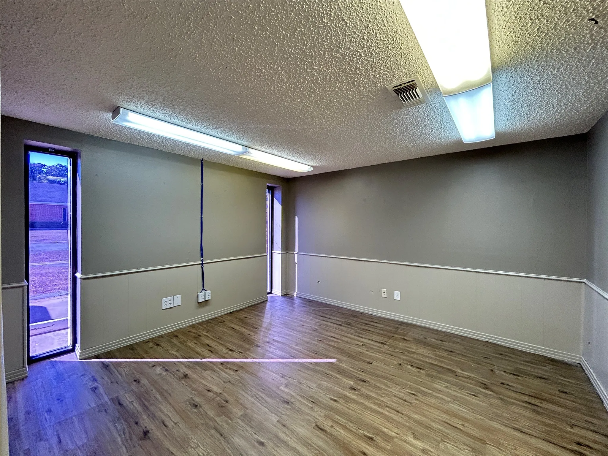 Office For Rent in Hopkins County , 122 Lee Street, Sulphur Springs, Texas 75482, 0, 0, Garage spaces, 0 Sqft, built in 1983, mls#21406747, Real Estate Agent in Sulphur Springs, Homes For Rent in Hopkins county, Homes For Rent in Sulphur Springs, Realtor in Sulphur Springs Texas, Real Estate Brokerage Independent Realty Texas, Luminita Cordes Realtor
