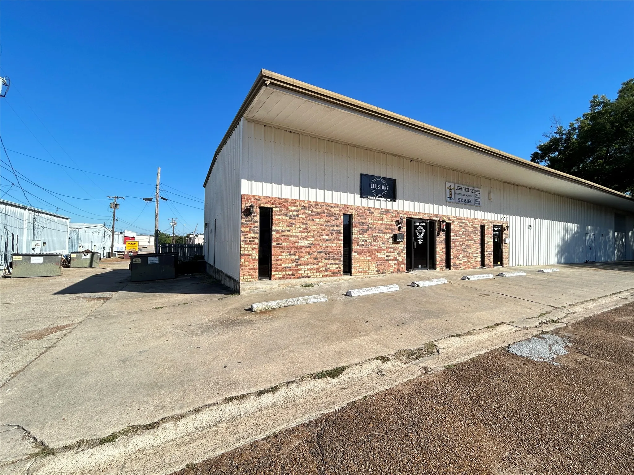Office For Rent in Hopkins County , 122 Lee Street, Sulphur Springs, Texas 75482, 0, 0, Garage spaces, 0 Sqft, built in 1983, mls#21406747, Real Estate Agent in Sulphur Springs, Homes For Rent in Hopkins county, Homes For Rent in Sulphur Springs, Realtor in Sulphur Springs Texas, Real Estate Brokerage Independent Realty Texas, Luminita Cordes Realtor