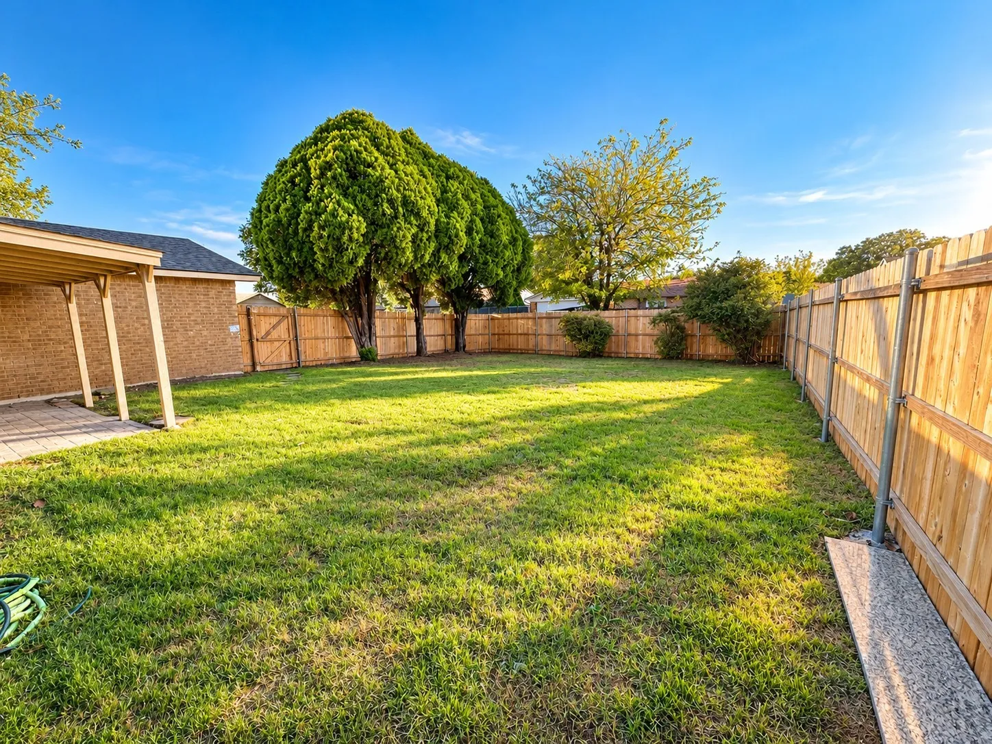 Single Family Residence For Rent in Collin County , 1101 Lombardy. Drive, Plano, Texas 75023, 4 Bedroom, 2 Bathroom, 2 Garage spaces, 2,051 Sqft, built in 1980, mls#21406474, Real Estate Agent in Plano, Homes For Rent in Collin county, Homes For Rent in Plano, Realtor in Plano Texas, Real Estate Brokerage Independent Realty Texas, Luminita Cordes Realtor