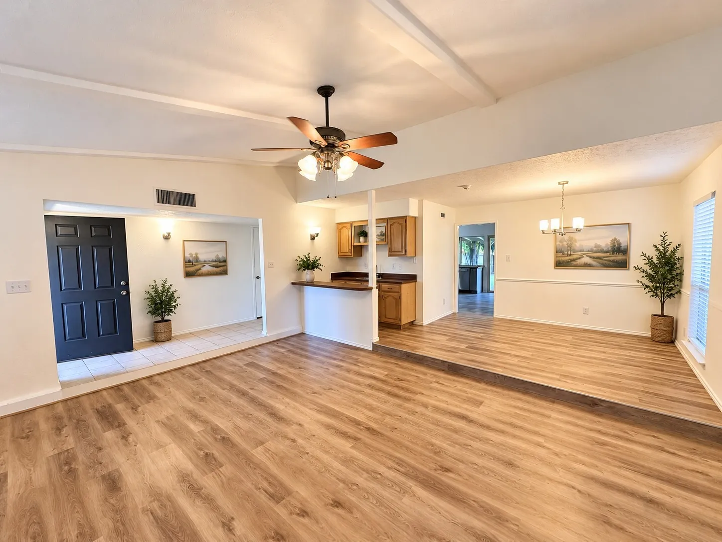 Single Family Residence For Rent in Collin County , 1101 Lombardy. Drive, Plano, Texas 75023, 4 Bedroom, 2 Bathroom, 2 Garage spaces, 2,051 Sqft, built in 1980, mls#21406474, Real Estate Agent in Plano, Homes For Rent in Collin county, Homes For Rent in Plano, Realtor in Plano Texas, Real Estate Brokerage Independent Realty Texas, Luminita Cordes Realtor