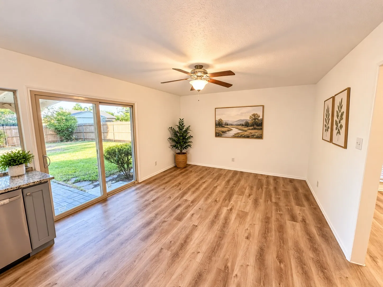 Single Family Residence For Rent in Collin County , 1101 Lombardy. Drive, Plano, Texas 75023, 4 Bedroom, 2 Bathroom, 2 Garage spaces, 2,051 Sqft, built in 1980, mls#21406474, Real Estate Agent in Plano, Homes For Rent in Collin county, Homes For Rent in Plano, Realtor in Plano Texas, Real Estate Brokerage Independent Realty Texas, Luminita Cordes Realtor