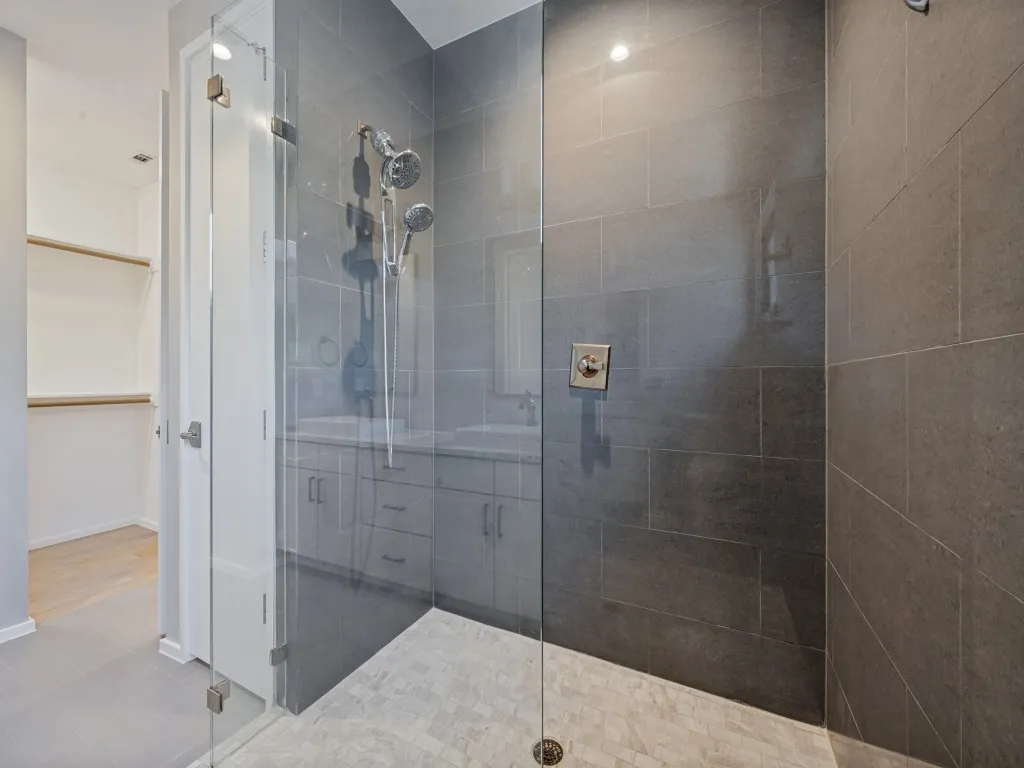 Condominium For Rent in Dallas County , 6028 Hudson Street 2, Dallas, Texas 75206, 2 Bedroom, 3 Bathroom, 2 Garage spaces, 1,510 Sqft, built in 2016, mls#21405001, Real Estate Agent in Dallas, Homes For Rent in Dallas county, Homes For Rent in Dallas, Realtor in Dallas Texas, Real Estate Brokerage Independent Realty Texas, Luminita Cordes Realtor