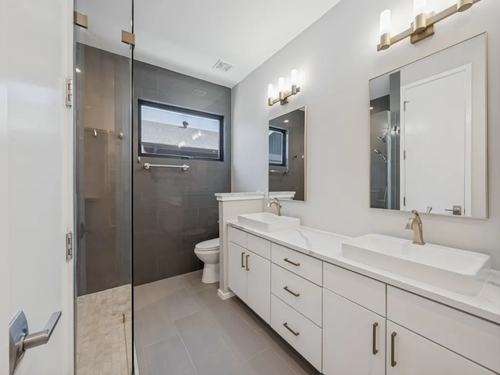 Condominium For Rent in Dallas County , 6028 Hudson Street 2, Dallas, Texas 75206, 2 Bedroom, 3 Bathroom, 2 Garage spaces, 1,510 Sqft, built in 2016, mls#21405001, Real Estate Agent in Dallas, Homes For Rent in Dallas county, Homes For Rent in Dallas, Realtor in Dallas Texas, Real Estate Brokerage Independent Realty Texas, Luminita Cordes Realtor