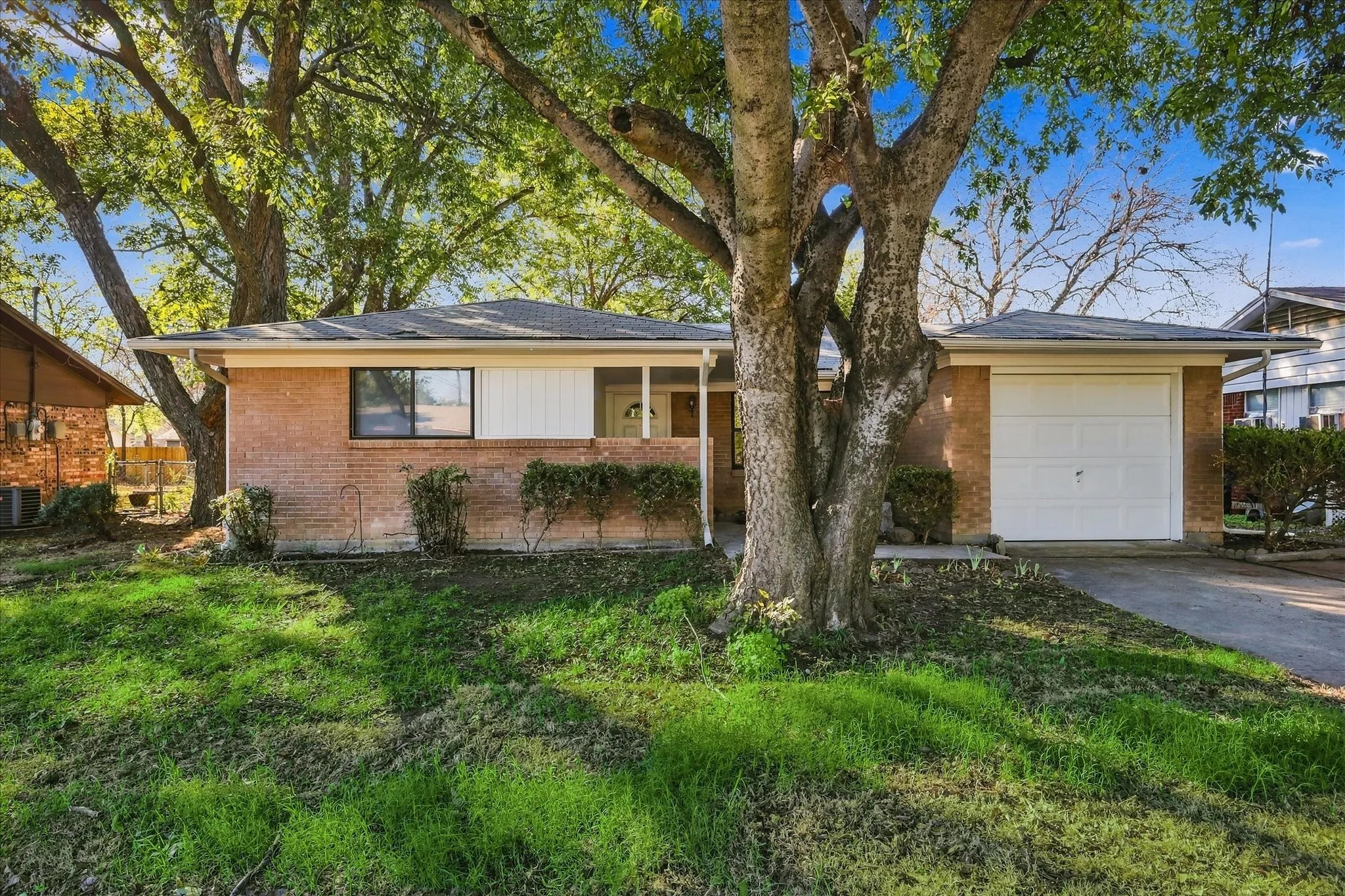 Single Family Residence For Sale