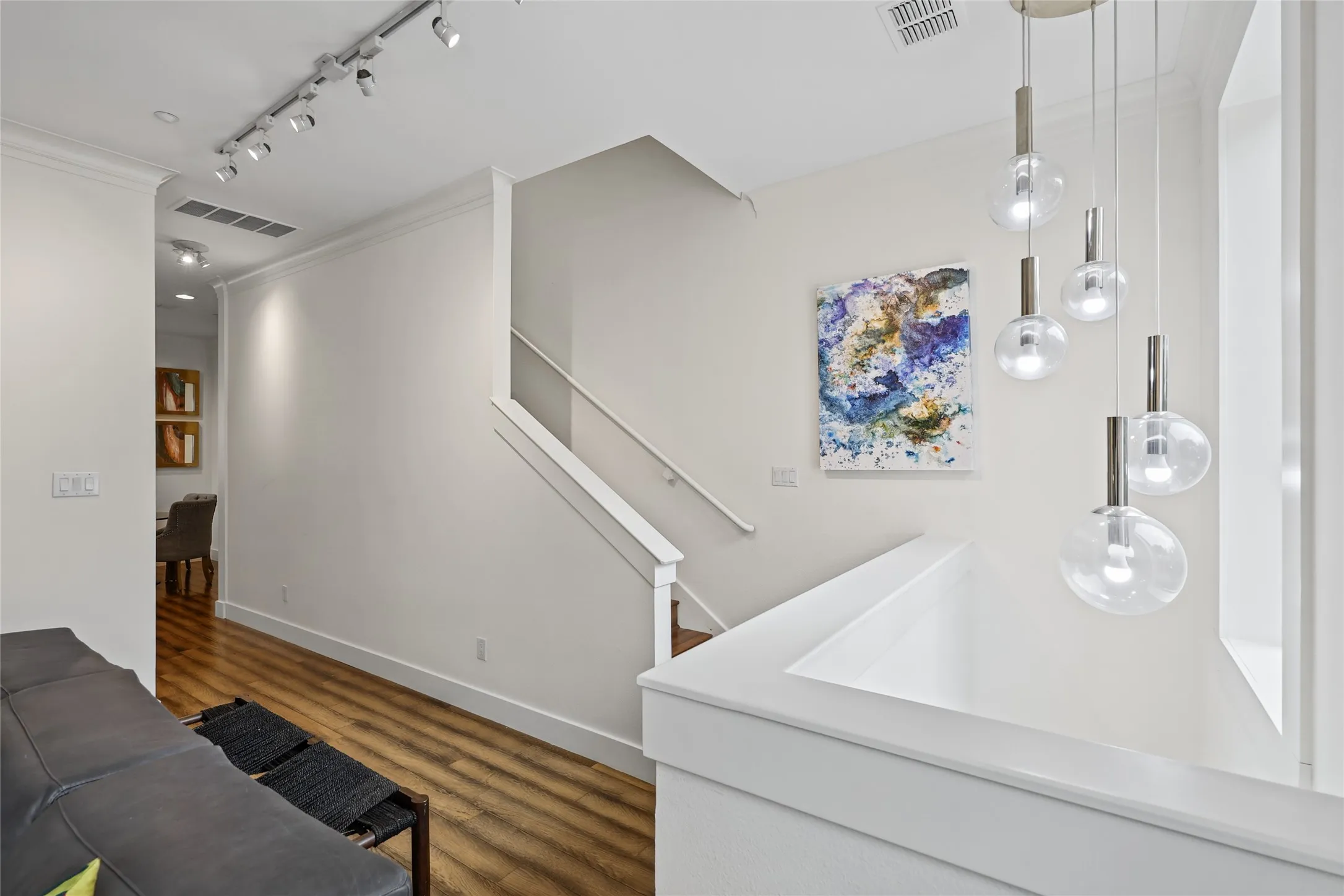 Townhouse For Rent in Dallas County , 4312 Mckinney Avenue 4, Dallas, Texas 75205, 2 Bedroom, 3 Bathroom, 2 Garage spaces, 2,187 Sqft, built in 2001, mls#21405585, Real Estate Agent in Dallas, Homes For Rent in Dallas county, Homes For Rent in Dallas, Realtor in Dallas Texas, Real Estate Brokerage Independent Realty Texas, Luminita Cordes Realtor