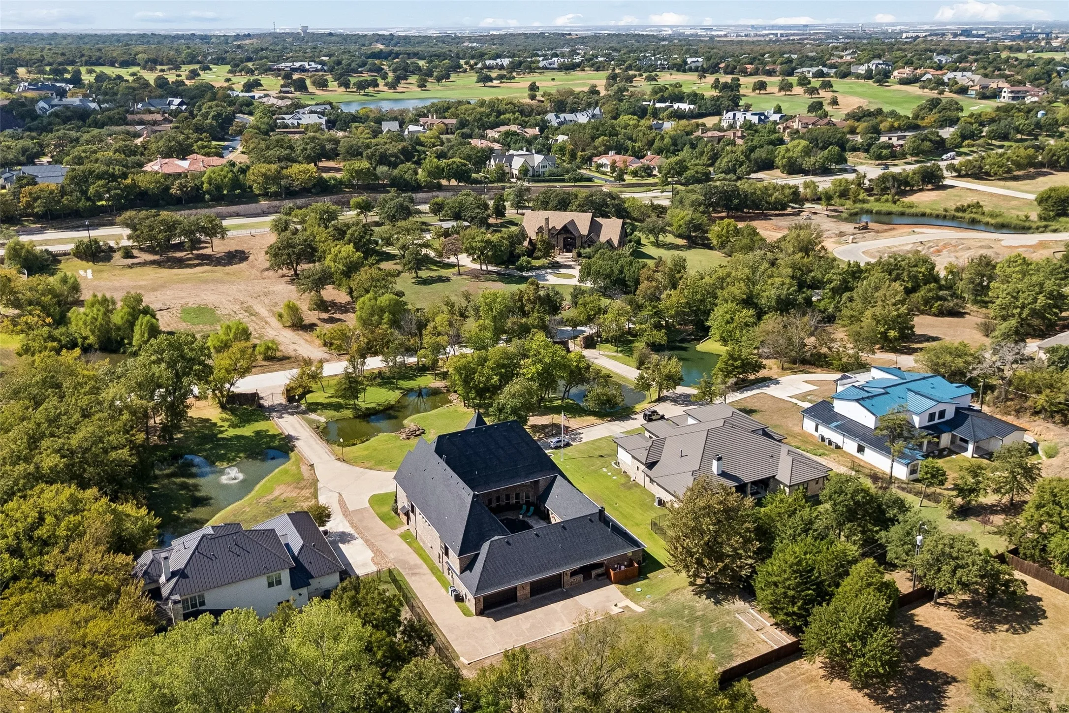 Single Family Residence For Sale in Tarrant County , 1714 Maranatha Way, Southlake, Texas 76092, 5 Bedroom, 7 Bathroom, 4 Garage spaces, 7,008 Sqft, built in 2007, mls#21385634, Real Estate Agent in Southlake, Homes For Sale in Tarrant county, Homes For Sale in Southlake, Realtor in Southlake Texas, Real Estate Brokerage Independent Realty Texas, Luminita Cordes Realtor