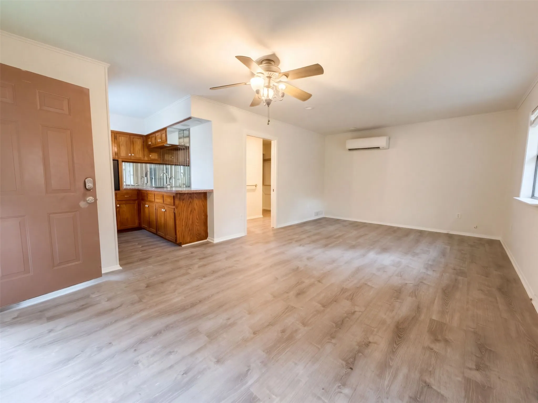 Single Family Residence For Sale in Tarrant County , 3411 Halifax Drive, Arlington, Texas 76013, 4 Bedroom, 2 Bathroom, 2 Garage spaces, 1,740 Sqft, built in 1966, mls#21405154, Real Estate Agent in Arlington, Homes For Sale in Tarrant county, Homes For Sale in Arlington, Realtor in Arlington Texas, Real Estate Brokerage Independent Realty Texas, Luminita Cordes Realtor