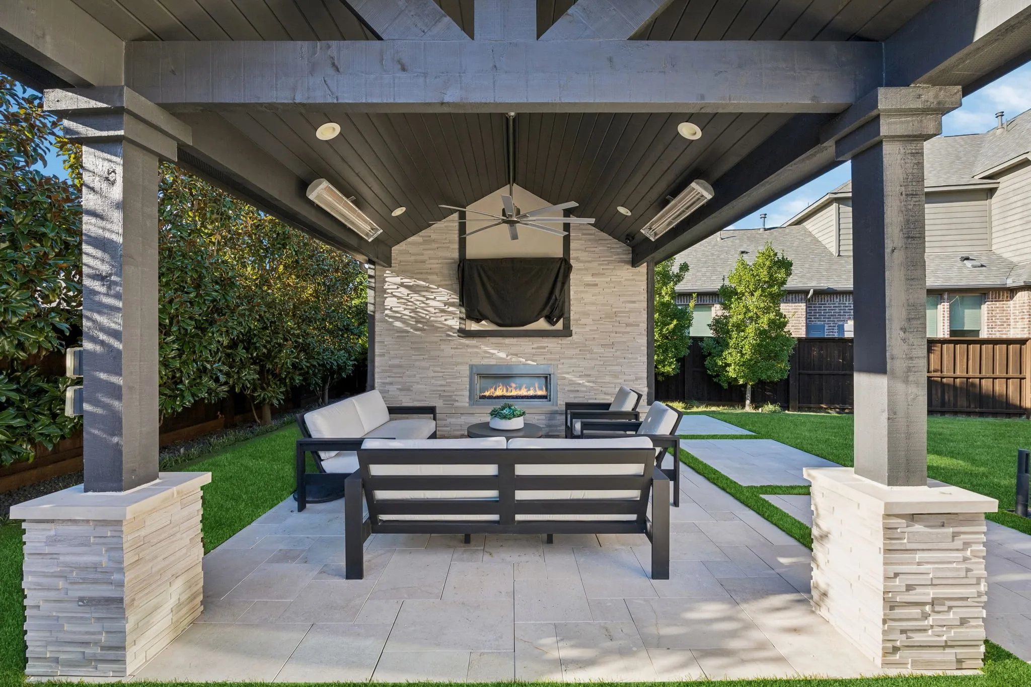 Single Family Residence For Sale in Denton County , 6261 Brentway Road, Frisco, Texas 75034, 5 Bedroom, 7 Bathroom, 3 Garage spaces, 4,880 Sqft, built in 2019, mls#21368194, Real Estate Agent in Frisco, Homes For Sale in Denton county, Homes For Sale in Frisco, Realtor in Frisco Texas, Real Estate Brokerage Independent Realty Texas, Luminita Cordes Realtor
