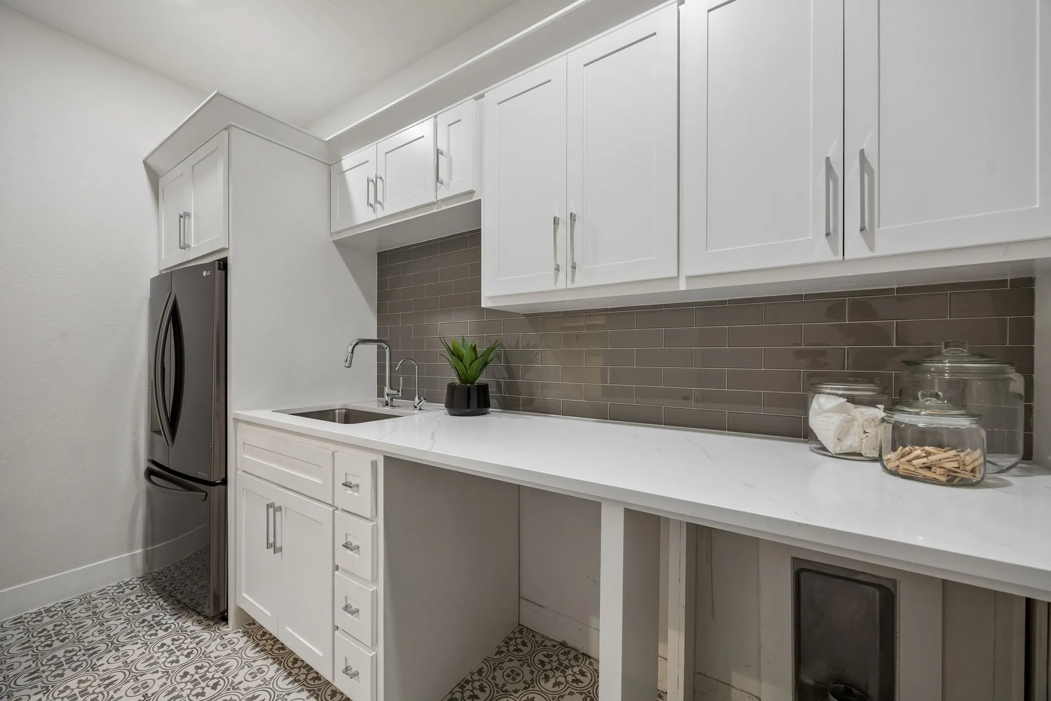 Single Family Residence For Sale in Denton County , 6261 Brentway Road, Frisco, Texas 75034, 5 Bedroom, 7 Bathroom, 3 Garage spaces, 4,880 Sqft, built in 2019, mls#21368194, Real Estate Agent in Frisco, Homes For Sale in Denton county, Homes For Sale in Frisco, Realtor in Frisco Texas, Real Estate Brokerage Independent Realty Texas, Luminita Cordes Realtor