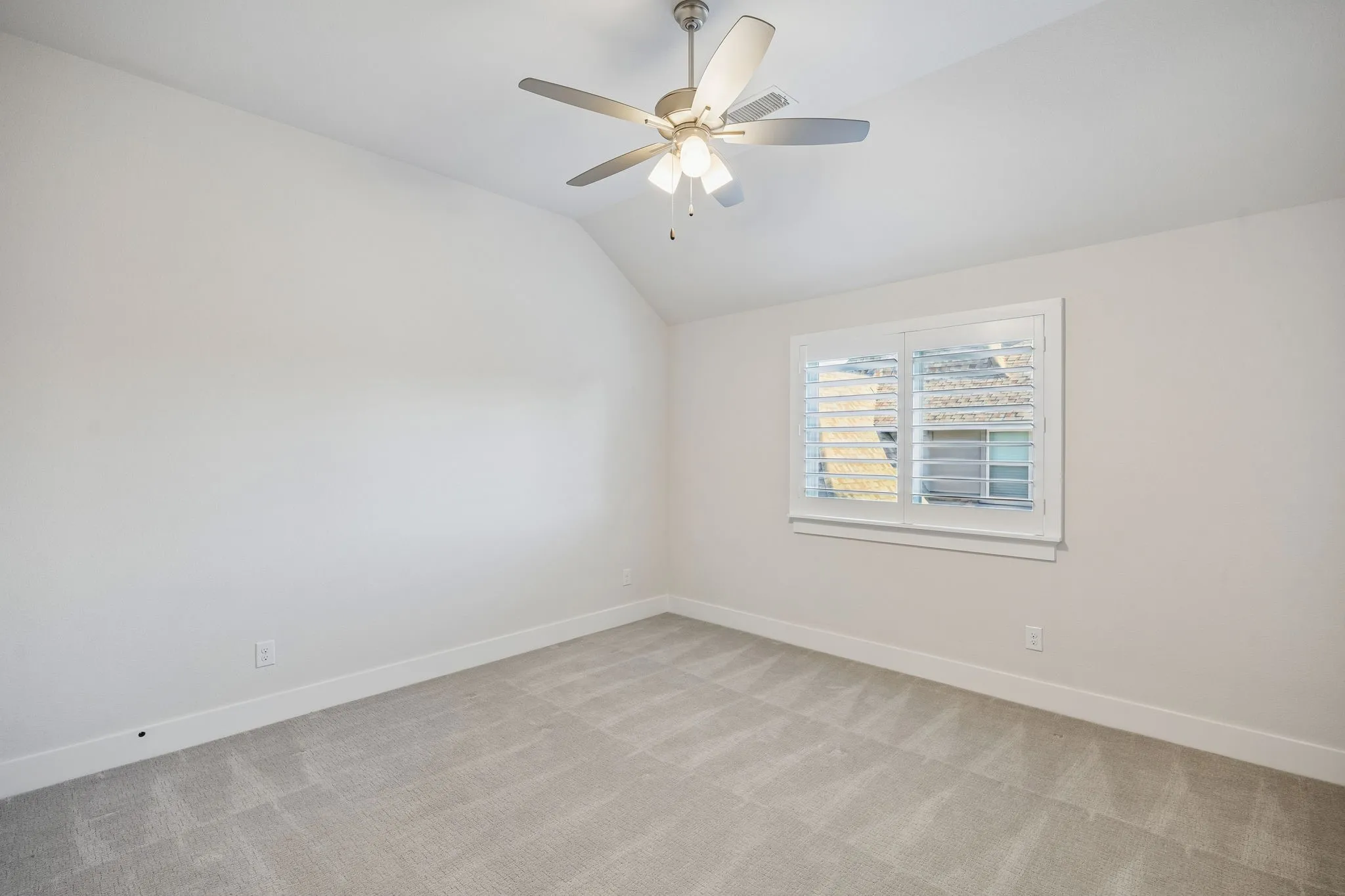 Single Family Residence For Sale in Denton County , 6261 Brentway Road, Frisco, Texas 75034, 5 Bedroom, 7 Bathroom, 3 Garage spaces, 4,880 Sqft, built in 2019, mls#21368194, Real Estate Agent in Frisco, Homes For Sale in Denton county, Homes For Sale in Frisco, Realtor in Frisco Texas, Real Estate Brokerage Independent Realty Texas, Luminita Cordes Realtor