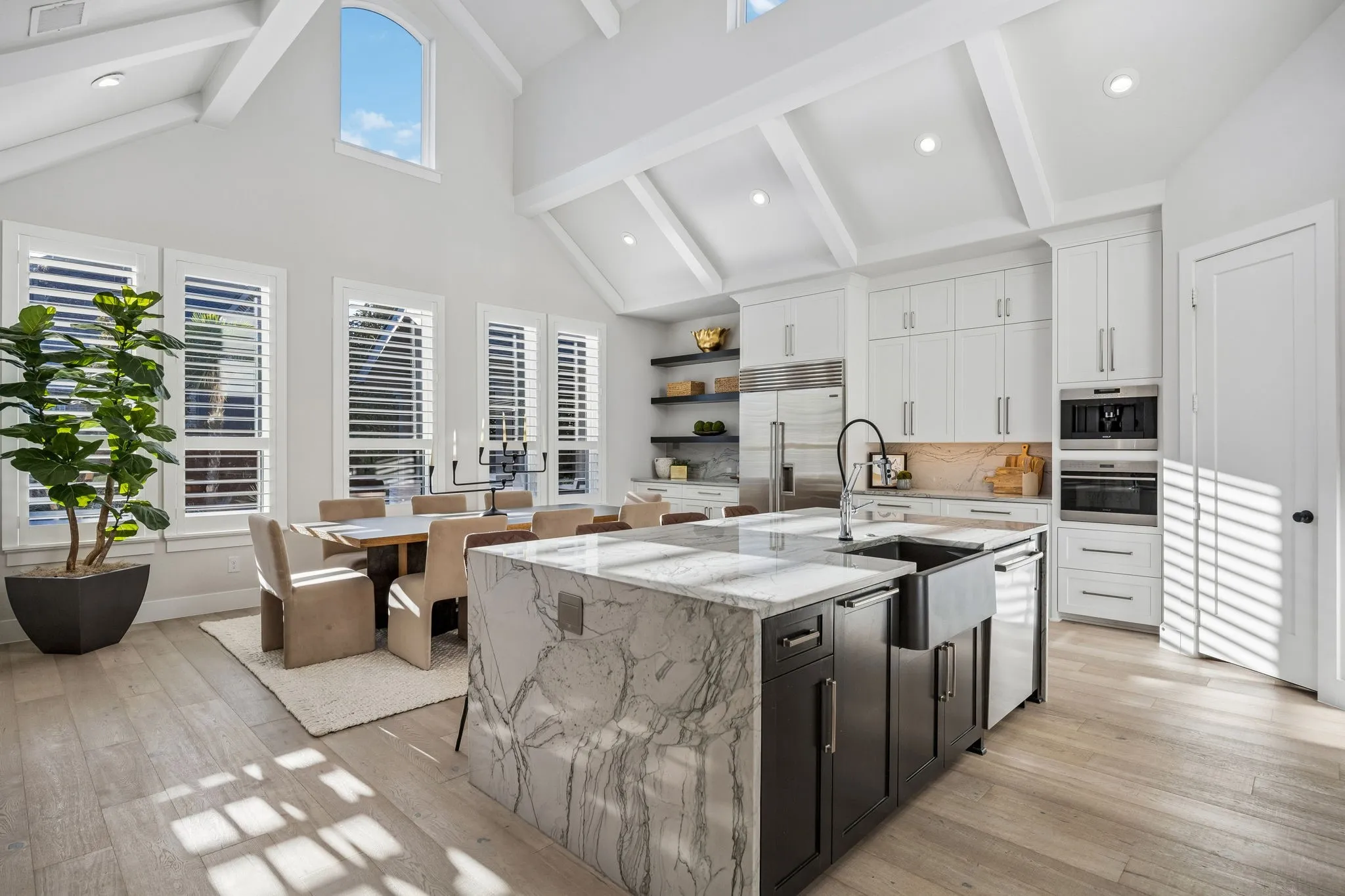 Single Family Residence For Sale in Denton County , 6261 Brentway Road, Frisco, Texas 75034, 5 Bedroom, 7 Bathroom, 3 Garage spaces, 4,880 Sqft, built in 2019, mls#21368194, Real Estate Agent in Frisco, Homes For Sale in Denton county, Homes For Sale in Frisco, Realtor in Frisco Texas, Real Estate Brokerage Independent Realty Texas, Luminita Cordes Realtor