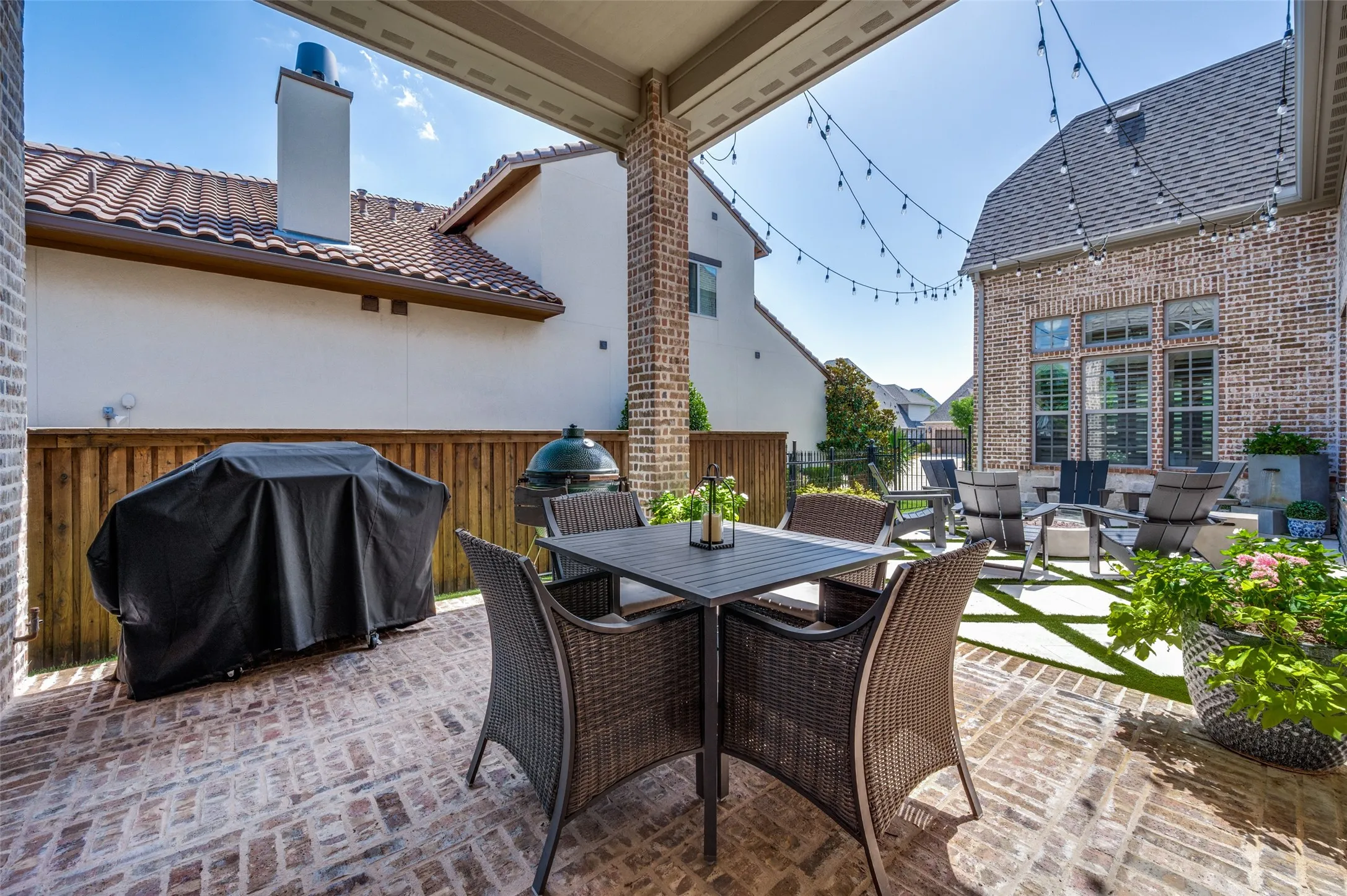 Single Family Residence For Sale in Denton County , 12910 Timber Crossing Drive, Frisco, Texas 75033, 4 Bedroom, 6 Bathroom, 3 Garage spaces, 4,094 Sqft, built in 2016, mls#21405666, Real Estate Agent in Frisco, Homes For Sale in Denton county, Homes For Sale in Frisco, Realtor in Frisco Texas, Real Estate Brokerage Independent Realty Texas, Luminita Cordes Realtor