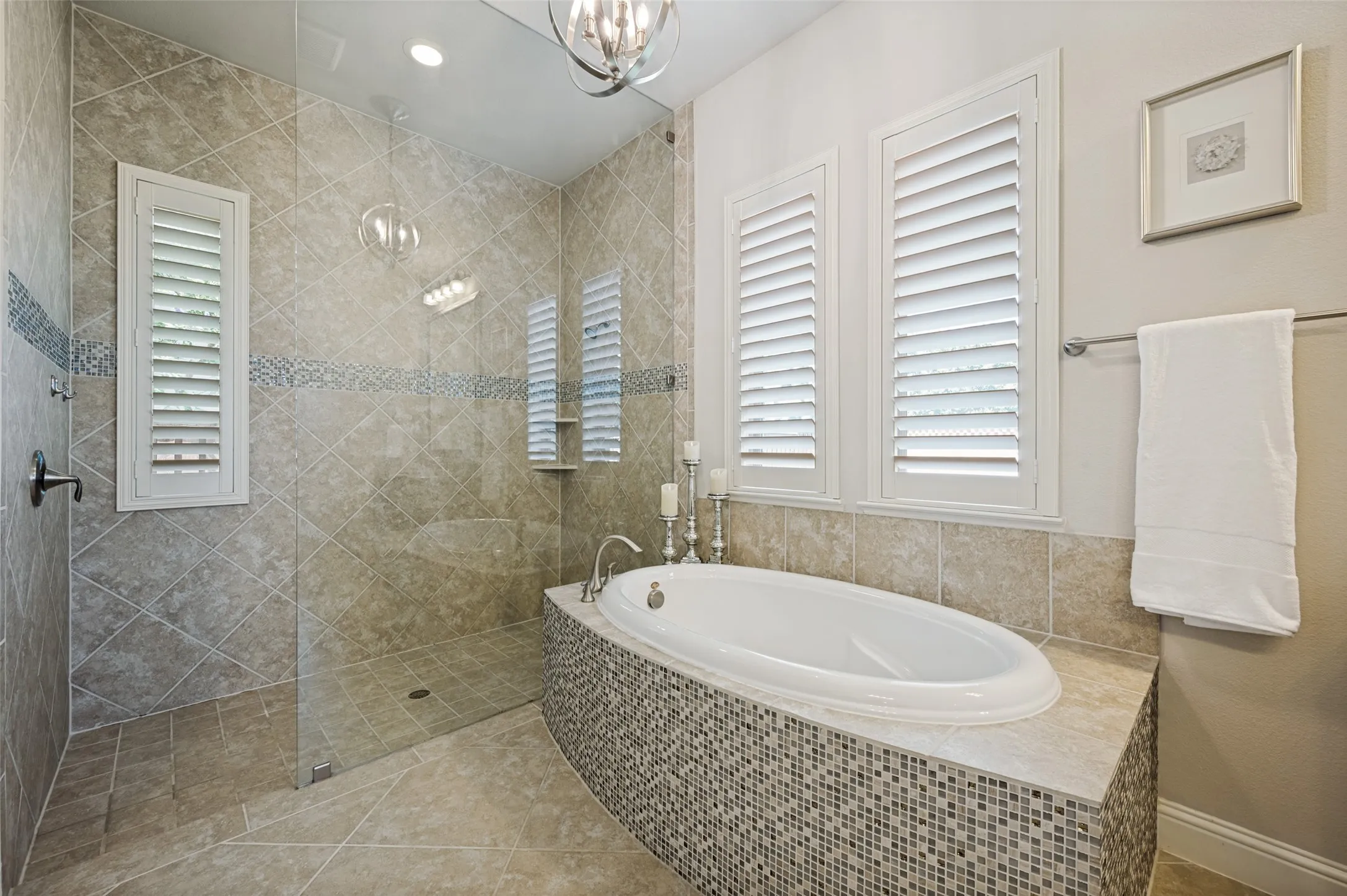 Single Family Residence For Sale in Denton County , 12910 Timber Crossing Drive, Frisco, Texas 75033, 4 Bedroom, 6 Bathroom, 3 Garage spaces, 4,094 Sqft, built in 2016, mls#21405666, Real Estate Agent in Frisco, Homes For Sale in Denton county, Homes For Sale in Frisco, Realtor in Frisco Texas, Real Estate Brokerage Independent Realty Texas, Luminita Cordes Realtor