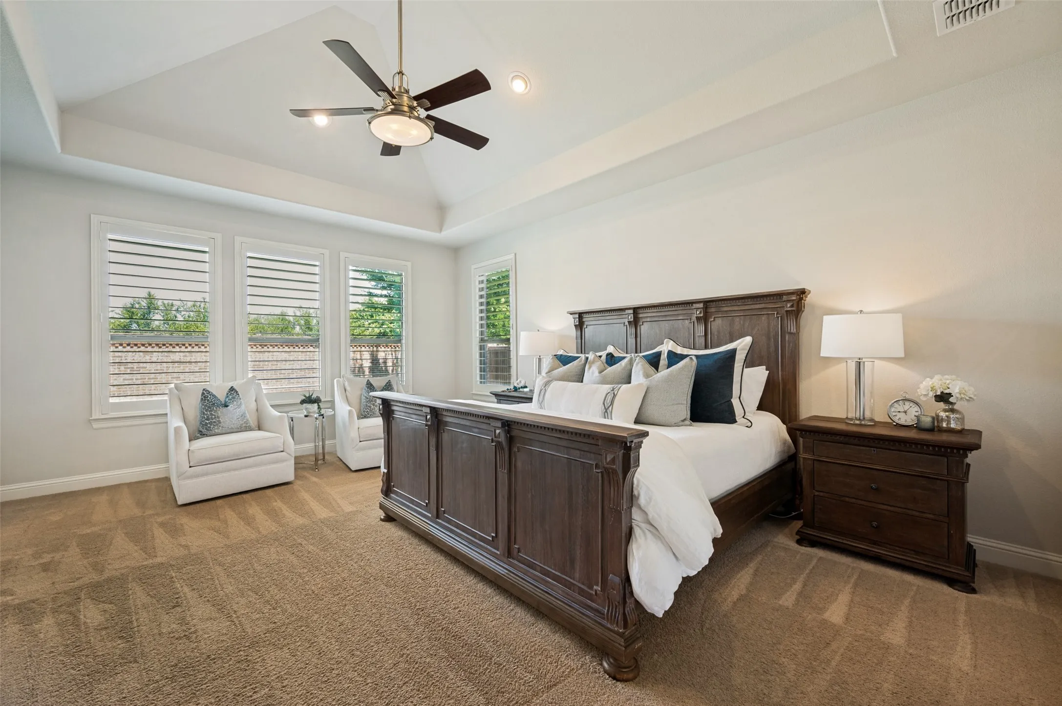 Single Family Residence For Sale in Denton County , 12910 Timber Crossing Drive, Frisco, Texas 75033, 4 Bedroom, 6 Bathroom, 3 Garage spaces, 4,094 Sqft, built in 2016, mls#21405666, Real Estate Agent in Frisco, Homes For Sale in Denton county, Homes For Sale in Frisco, Realtor in Frisco Texas, Real Estate Brokerage Independent Realty Texas, Luminita Cordes Realtor