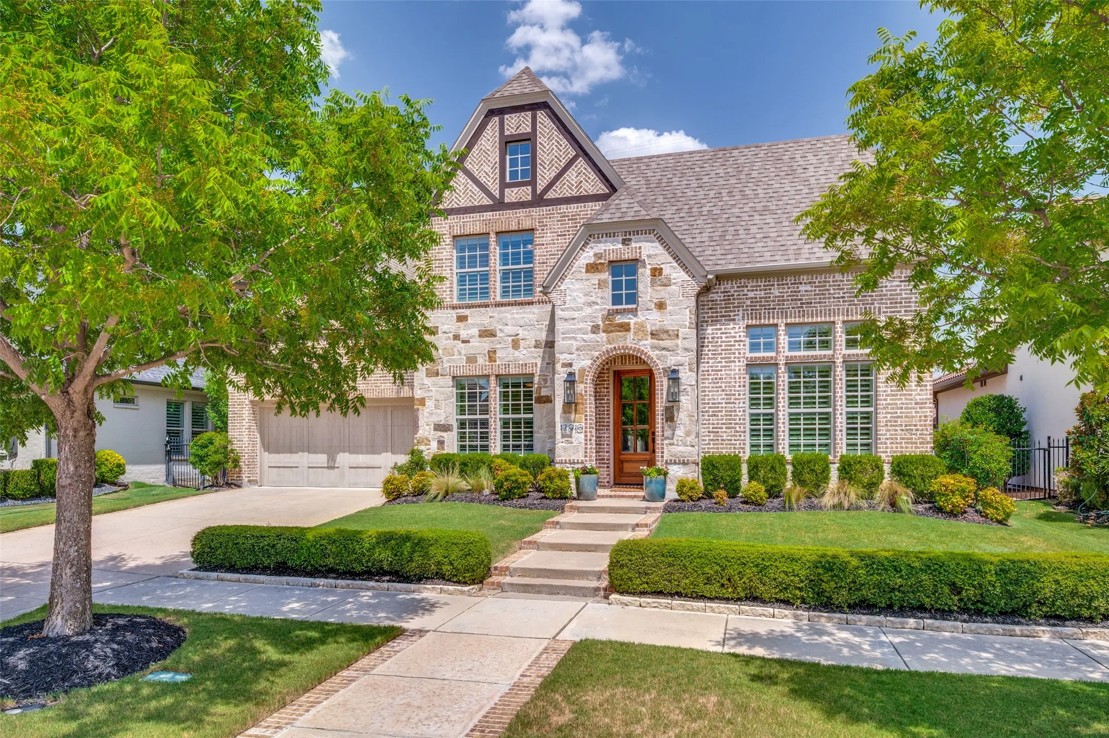 Single Family Residence For Sale