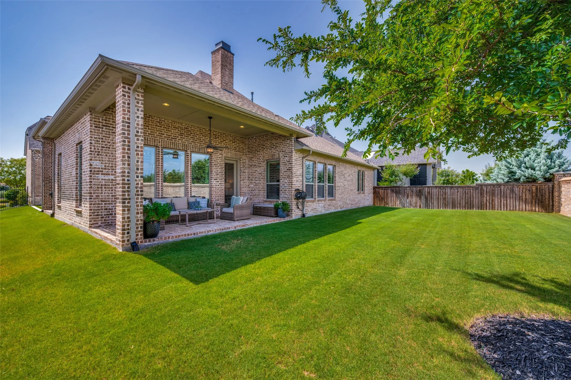 Single Family Residence For Sale in Denton County , 12910 Timber Crossing Drive, Frisco, Texas 75033, 4 Bedroom, 6 Bathroom, 3 Garage spaces, 4,094 Sqft, built in 2016, mls#21405666, Real Estate Agent in Frisco, Homes For Sale in Denton county, Homes For Sale in Frisco, Realtor in Frisco Texas, Real Estate Brokerage Independent Realty Texas, Luminita Cordes Realtor