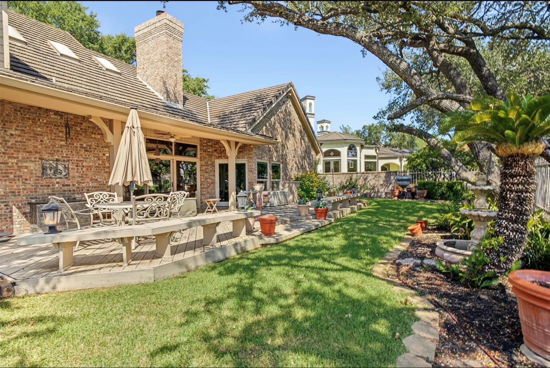 Single Family Residence For Sale in Bexar County , 19154 Kristen Way, San Antonio, Texas 78258, 3 Bedroom, 3 Bathroom, 3 Garage spaces, 3,001 Sqft, built in 1988, mls#21393834, Real Estate Agent in San Antonio, Homes For Sale in Bexar county, Homes For Sale in San Antonio, Realtor in San Antonio Texas, Real Estate Brokerage Independent Realty Texas, Luminita Cordes Realtor