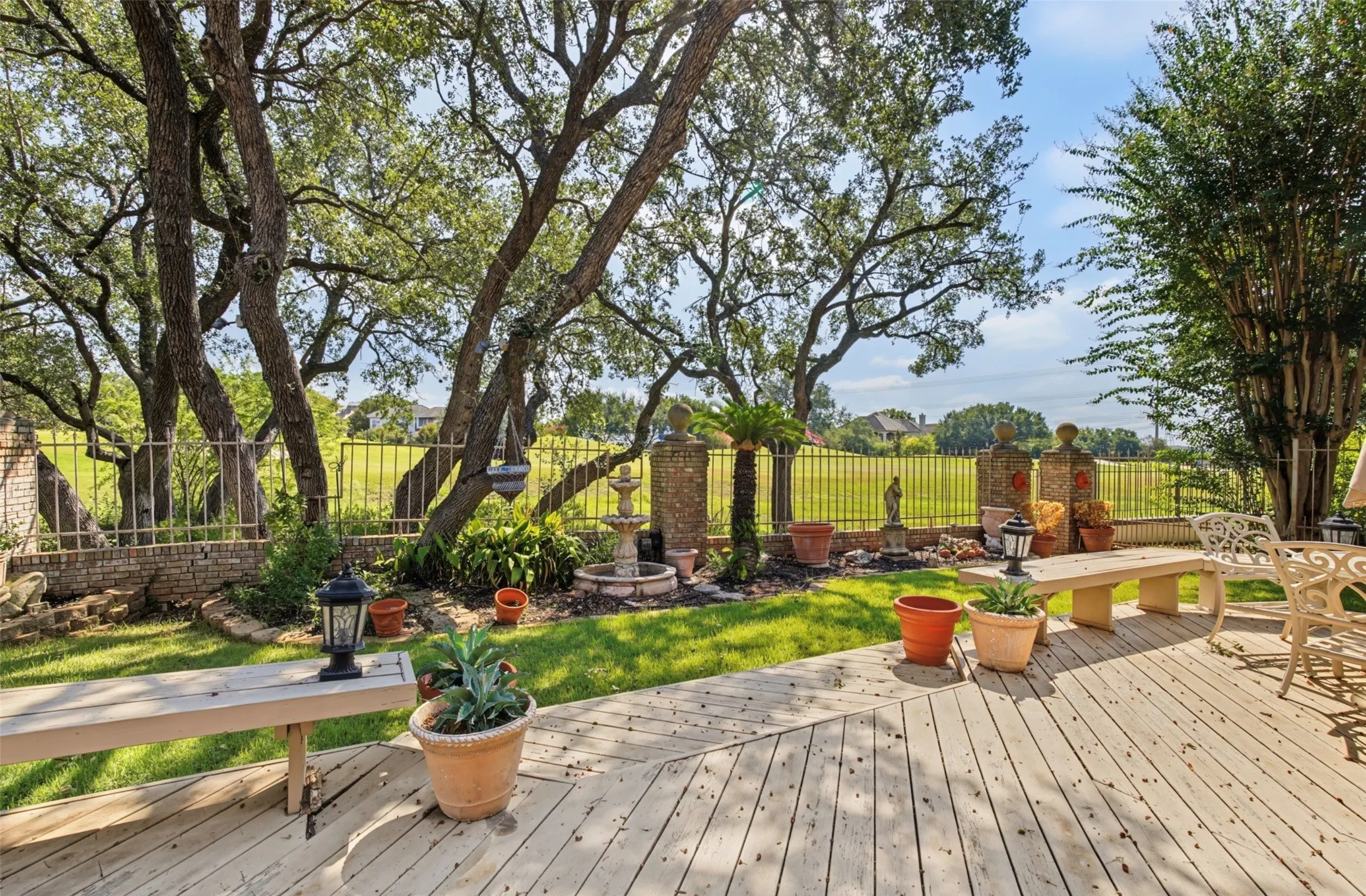 Single Family Residence For Sale in Bexar County , 19154 Kristen Way, San Antonio, Texas 78258, 3 Bedroom, 3 Bathroom, 3 Garage spaces, 3,001 Sqft, built in 1988, mls#21393834, Real Estate Agent in San Antonio, Homes For Sale in Bexar county, Homes For Sale in San Antonio, Realtor in San Antonio Texas, Real Estate Brokerage Independent Realty Texas, Luminita Cordes Realtor