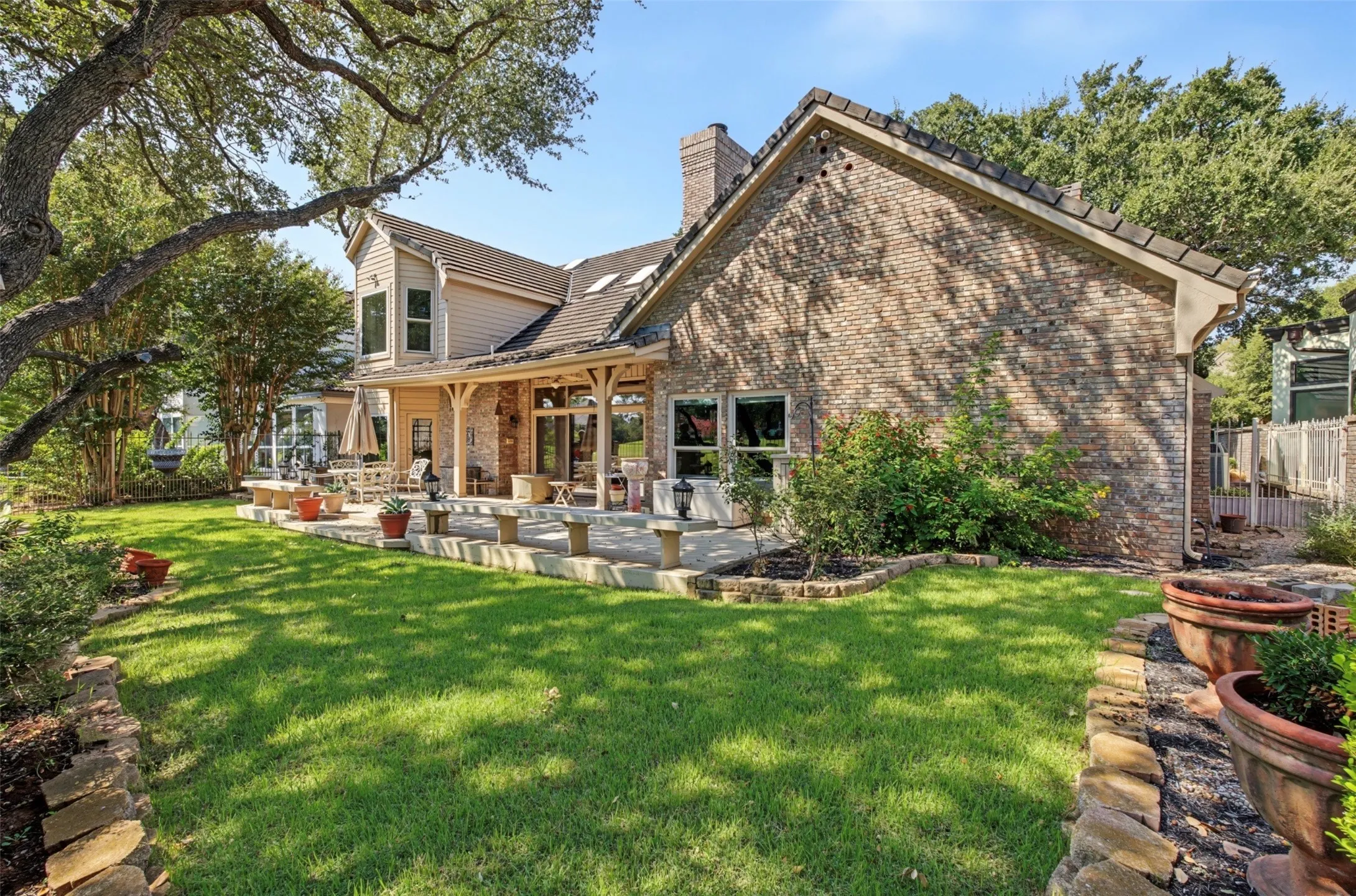 Single Family Residence For Sale in Bexar County , 19154 Kristen Way, San Antonio, Texas 78258, 3 Bedroom, 3 Bathroom, 3 Garage spaces, 3,001 Sqft, built in 1988, mls#21393834, Real Estate Agent in San Antonio, Homes For Sale in Bexar county, Homes For Sale in San Antonio, Realtor in San Antonio Texas, Real Estate Brokerage Independent Realty Texas, Luminita Cordes Realtor