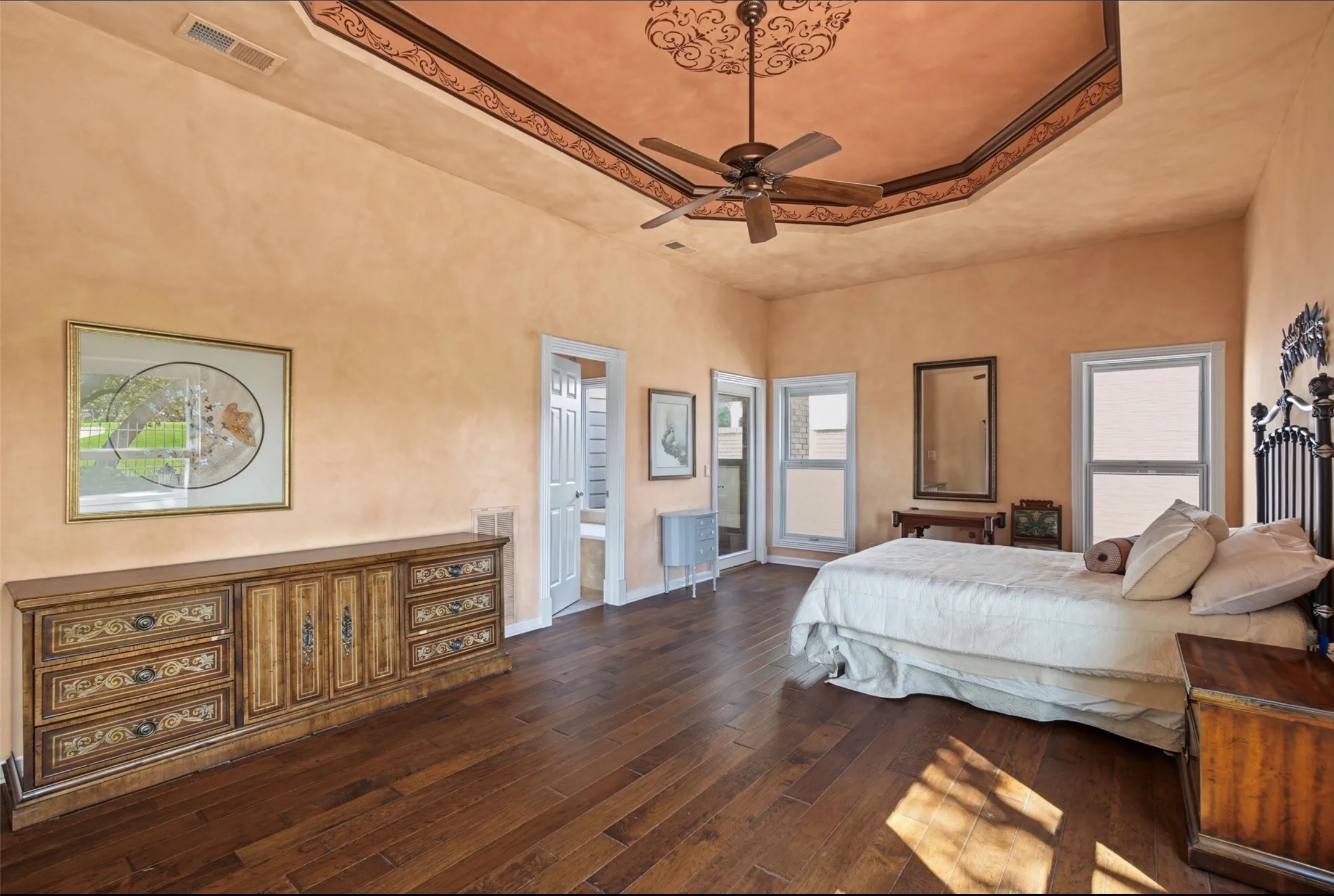 Single Family Residence For Sale in Bexar County , 19154 Kristen Way, San Antonio, Texas 78258, 3 Bedroom, 3 Bathroom, 3 Garage spaces, 3,001 Sqft, built in 1988, mls#21393834, Real Estate Agent in San Antonio, Homes For Sale in Bexar county, Homes For Sale in San Antonio, Realtor in San Antonio Texas, Real Estate Brokerage Independent Realty Texas, Luminita Cordes Realtor