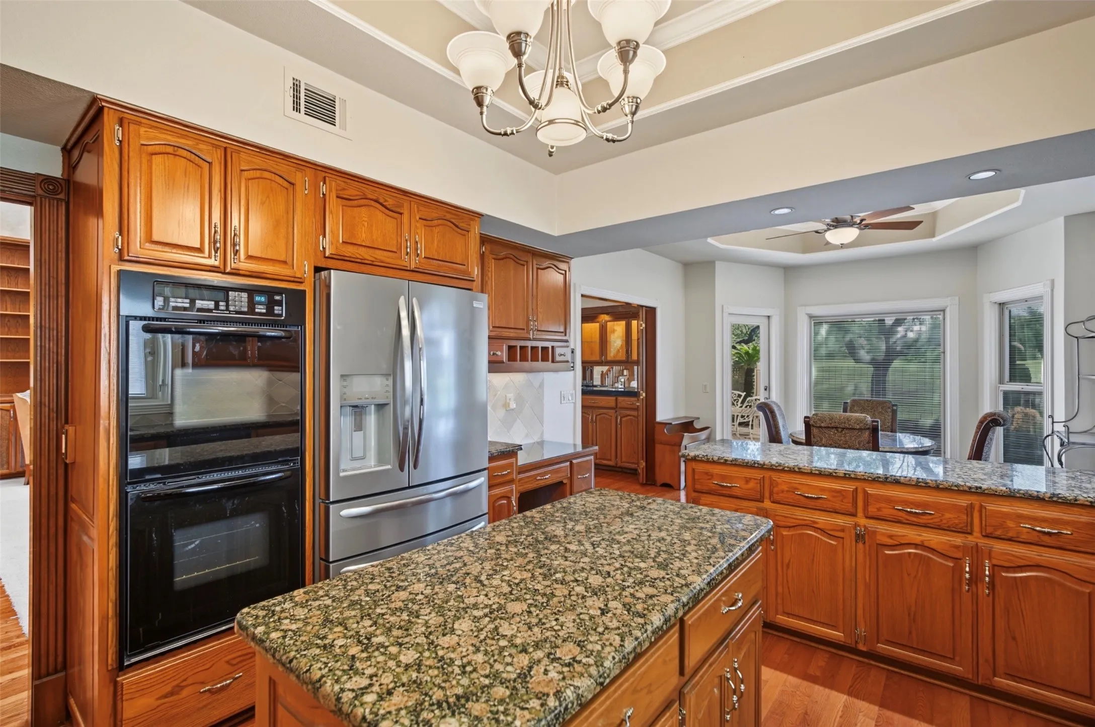 Single Family Residence For Sale in Bexar County , 19154 Kristen Way, San Antonio, Texas 78258, 3 Bedroom, 3 Bathroom, 3 Garage spaces, 3,001 Sqft, built in 1988, mls#21393834, Real Estate Agent in San Antonio, Homes For Sale in Bexar county, Homes For Sale in San Antonio, Realtor in San Antonio Texas, Real Estate Brokerage Independent Realty Texas, Luminita Cordes Realtor