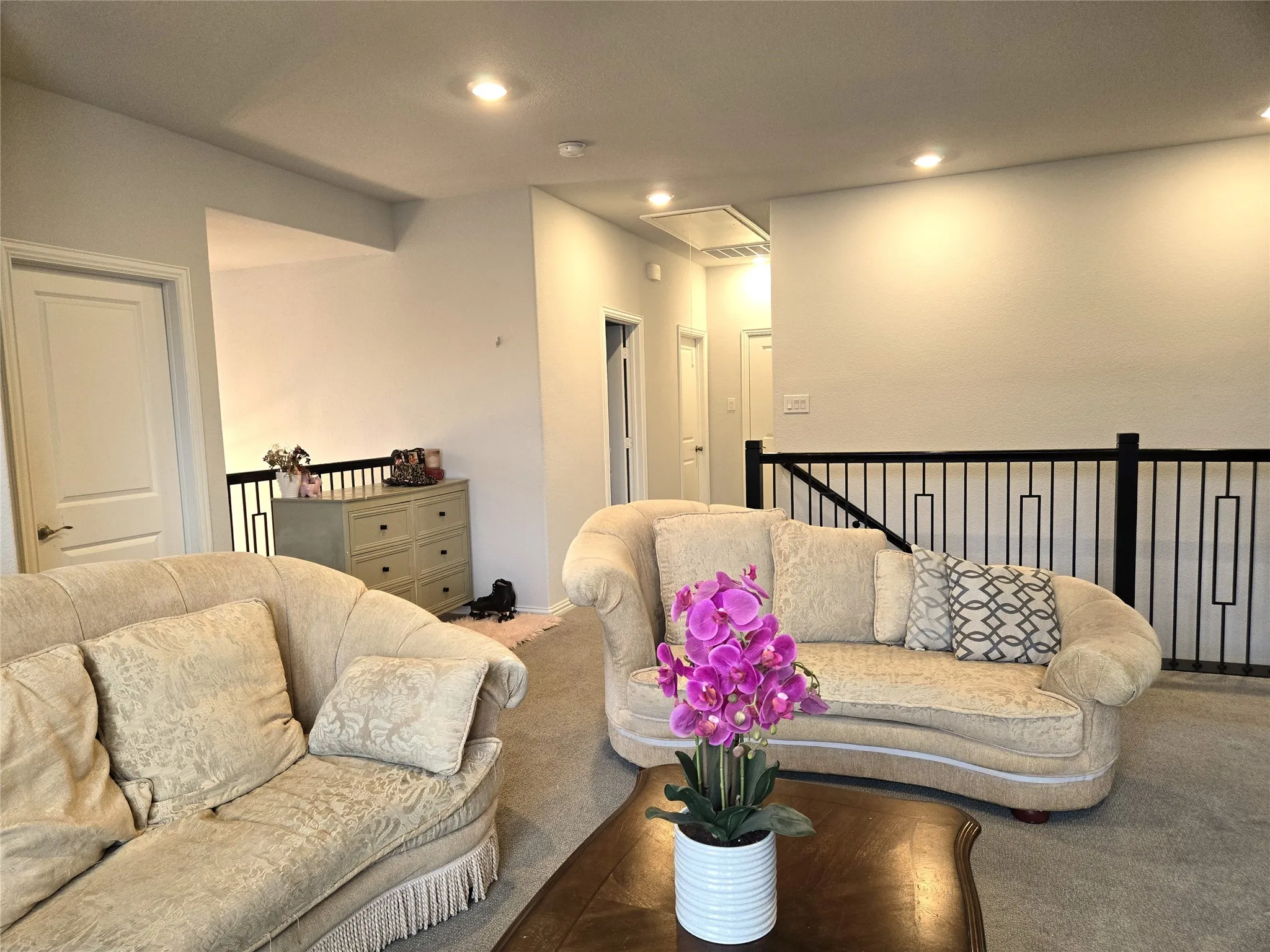 Single Family Residence For Sale in Denton County , 2465 Yosemite Way, Corinth, Texas 76210, 5 Bedroom, 3 Bathroom, 2 Garage spaces, 3,064 Sqft, built in 2023, mls#21388104, Real Estate Agent in Corinth, Homes For Sale in Denton county, Homes For Sale in Corinth, Realtor in Corinth Texas, Real Estate Brokerage Independent Realty Texas, Luminita Cordes Realtor