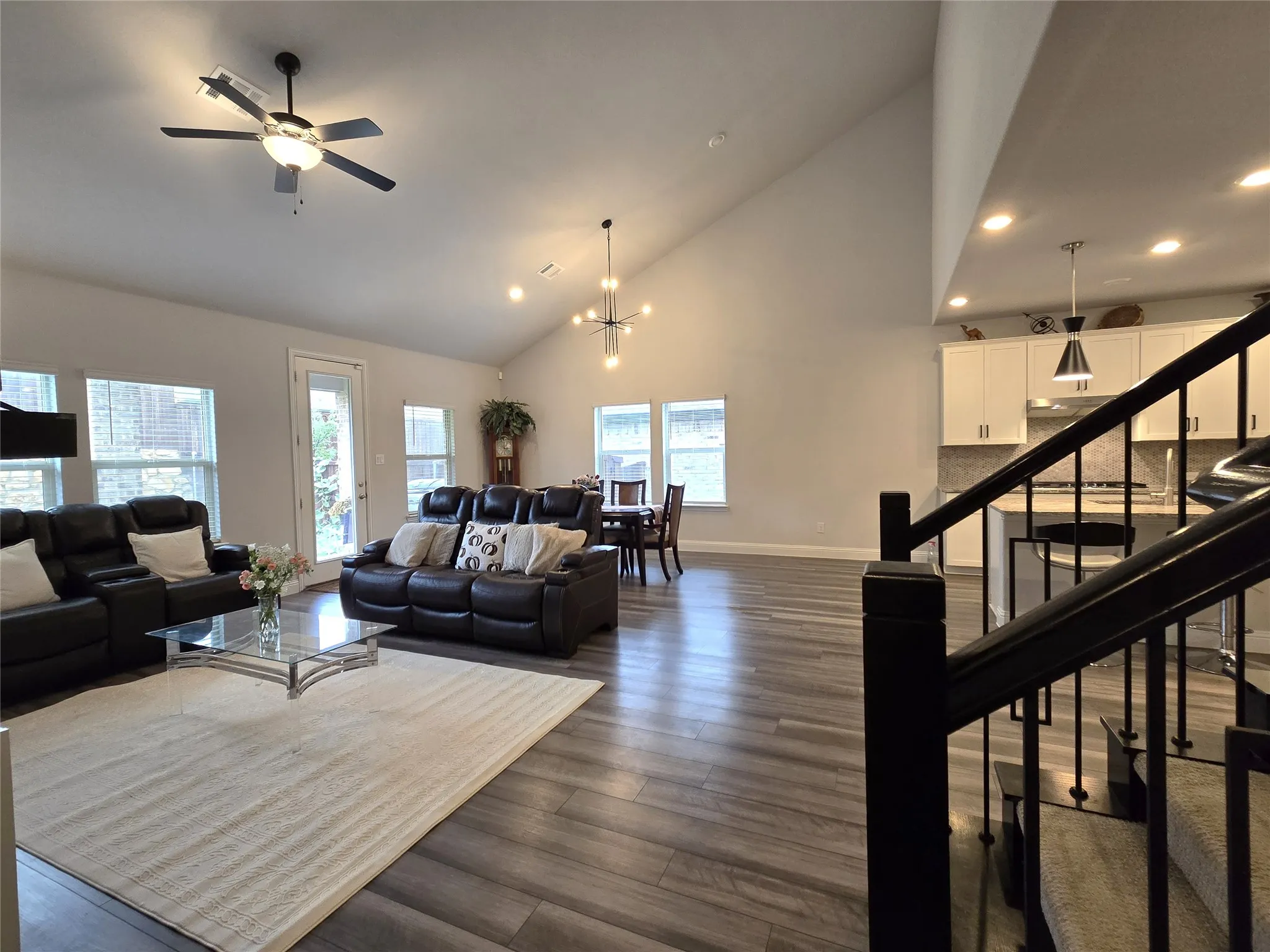 Single Family Residence For Sale in Denton County , 2465 Yosemite Way, Corinth, Texas 76210, 5 Bedroom, 3 Bathroom, 2 Garage spaces, 3,064 Sqft, built in 2023, mls#21388104, Real Estate Agent in Corinth, Homes For Sale in Denton county, Homes For Sale in Corinth, Realtor in Corinth Texas, Real Estate Brokerage Independent Realty Texas, Luminita Cordes Realtor