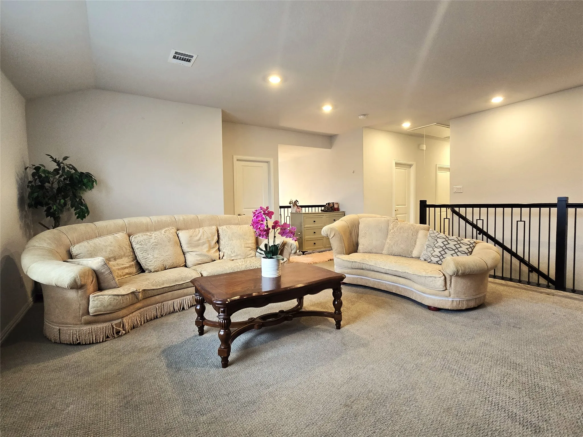 Single Family Residence For Sale in Denton County , 2465 Yosemite Way, Corinth, Texas 76210, 5 Bedroom, 3 Bathroom, 2 Garage spaces, 3,064 Sqft, built in 2023, mls#21388104, Real Estate Agent in Corinth, Homes For Sale in Denton county, Homes For Sale in Corinth, Realtor in Corinth Texas, Real Estate Brokerage Independent Realty Texas, Luminita Cordes Realtor