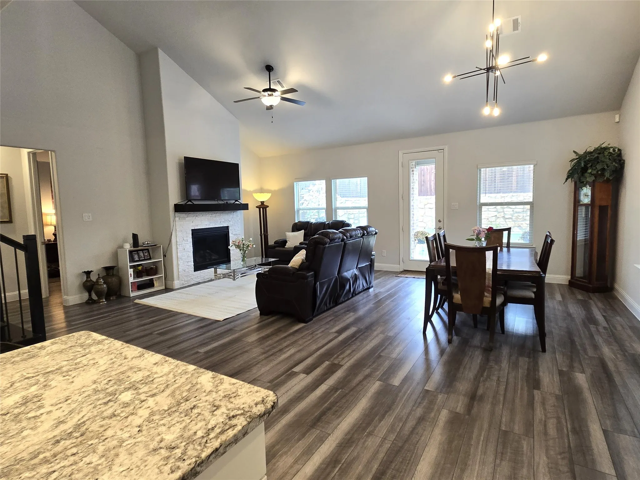 Single Family Residence For Sale in Denton County , 2465 Yosemite Way, Corinth, Texas 76210, 5 Bedroom, 3 Bathroom, 2 Garage spaces, 3,064 Sqft, built in 2023, mls#21388104, Real Estate Agent in Corinth, Homes For Sale in Denton county, Homes For Sale in Corinth, Realtor in Corinth Texas, Real Estate Brokerage Independent Realty Texas, Luminita Cordes Realtor