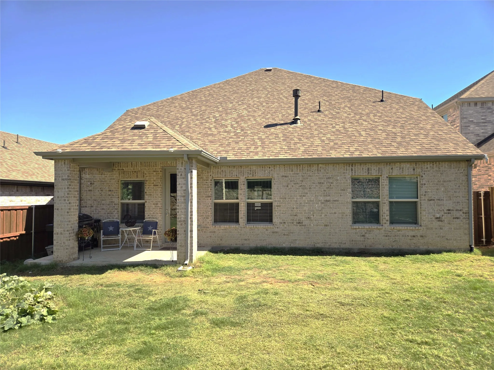 Single Family Residence For Sale in Denton County , 2465 Yosemite Way, Corinth, Texas 76210, 5 Bedroom, 3 Bathroom, 2 Garage spaces, 3,064 Sqft, built in 2023, mls#21388104, Real Estate Agent in Corinth, Homes For Sale in Denton county, Homes For Sale in Corinth, Realtor in Corinth Texas, Real Estate Brokerage Independent Realty Texas, Luminita Cordes Realtor