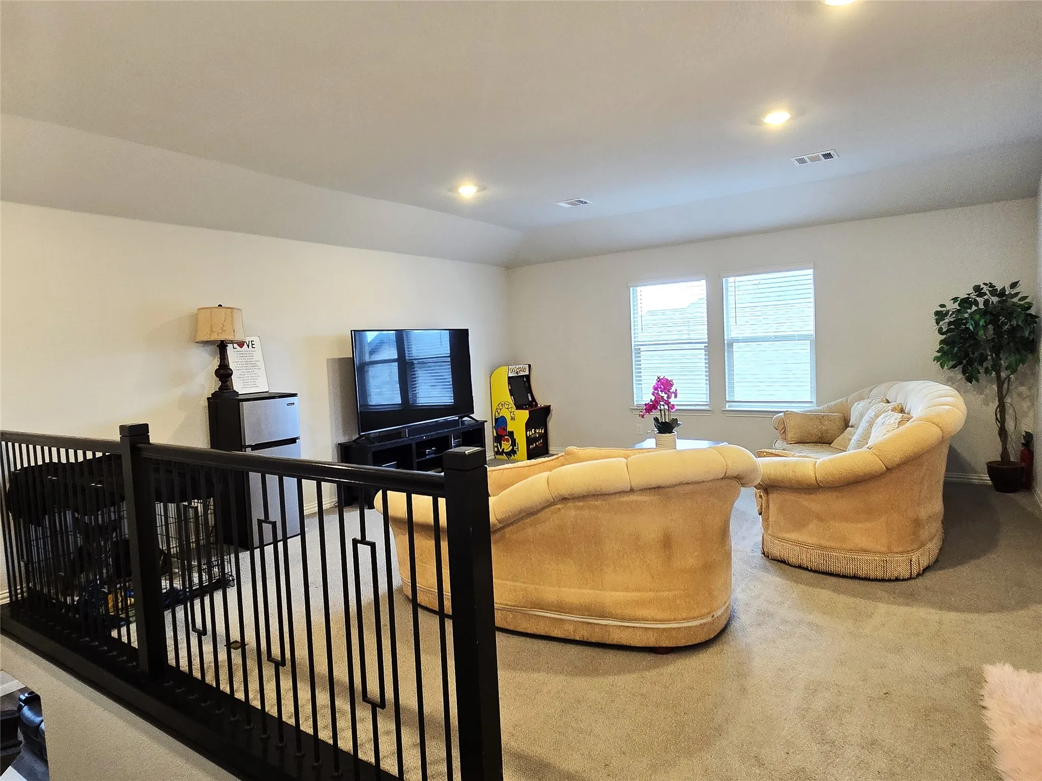 Single Family Residence For Sale in Denton County , 2465 Yosemite Way, Corinth, Texas 76210, 5 Bedroom, 3 Bathroom, 2 Garage spaces, 3,064 Sqft, built in 2023, mls#21388104, Real Estate Agent in Corinth, Homes For Sale in Denton county, Homes For Sale in Corinth, Realtor in Corinth Texas, Real Estate Brokerage Independent Realty Texas, Luminita Cordes Realtor