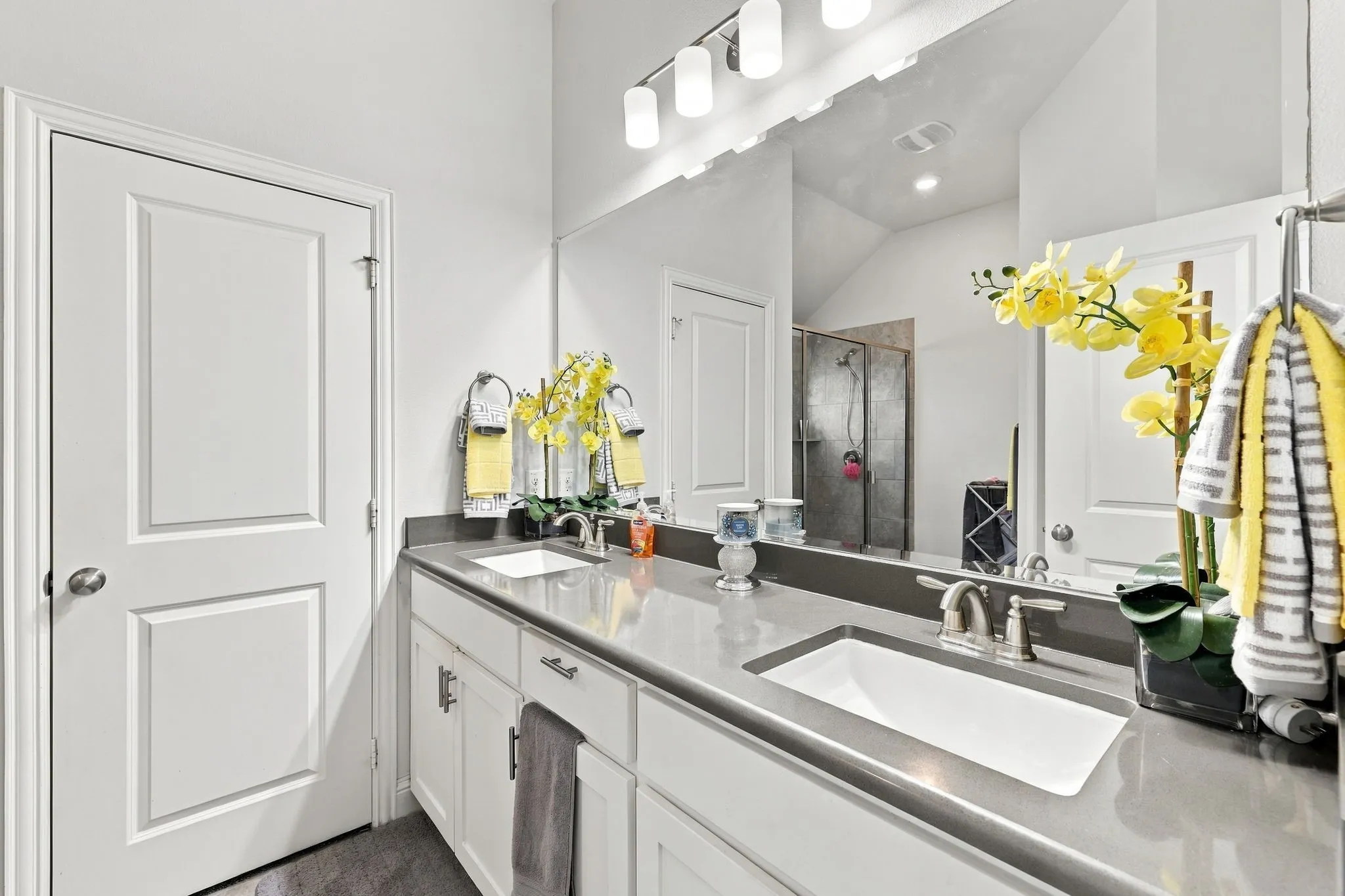 Single Family Residence For Sale in Collin County , 3516 Charleston Drive, Melissa, Texas 75454, 4 Bedroom, 3 Bathroom, 2 Garage spaces, 2,913 Sqft, built in 2017, mls#21405477, Real Estate Agent in Melissa, Homes For Sale in Collin county, Homes For Sale in Melissa, Realtor in Melissa Texas, Real Estate Brokerage Independent Realty Texas, Luminita Cordes Realtor