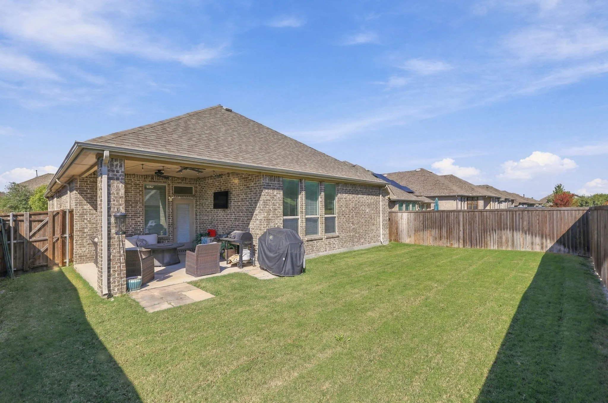 Single Family Residence For Sale in Collin County , 3516 Charleston Drive, Melissa, Texas 75454, 4 Bedroom, 3 Bathroom, 2 Garage spaces, 2,913 Sqft, built in 2017, mls#21405477, Real Estate Agent in Melissa, Homes For Sale in Collin county, Homes For Sale in Melissa, Realtor in Melissa Texas, Real Estate Brokerage Independent Realty Texas, Luminita Cordes Realtor