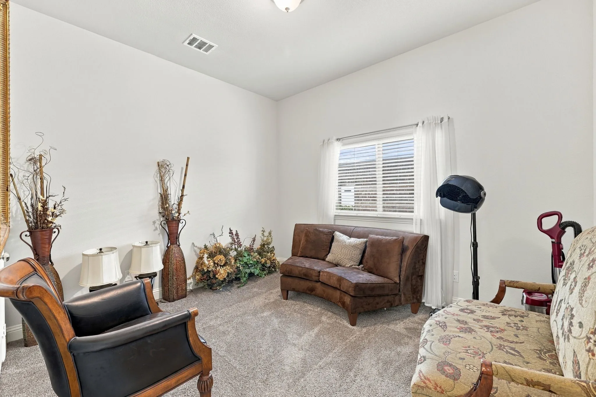 Single Family Residence For Sale in Collin County , 3516 Charleston Drive, Melissa, Texas 75454, 4 Bedroom, 3 Bathroom, 2 Garage spaces, 2,913 Sqft, built in 2017, mls#21405477, Real Estate Agent in Melissa, Homes For Sale in Collin county, Homes For Sale in Melissa, Realtor in Melissa Texas, Real Estate Brokerage Independent Realty Texas, Luminita Cordes Realtor