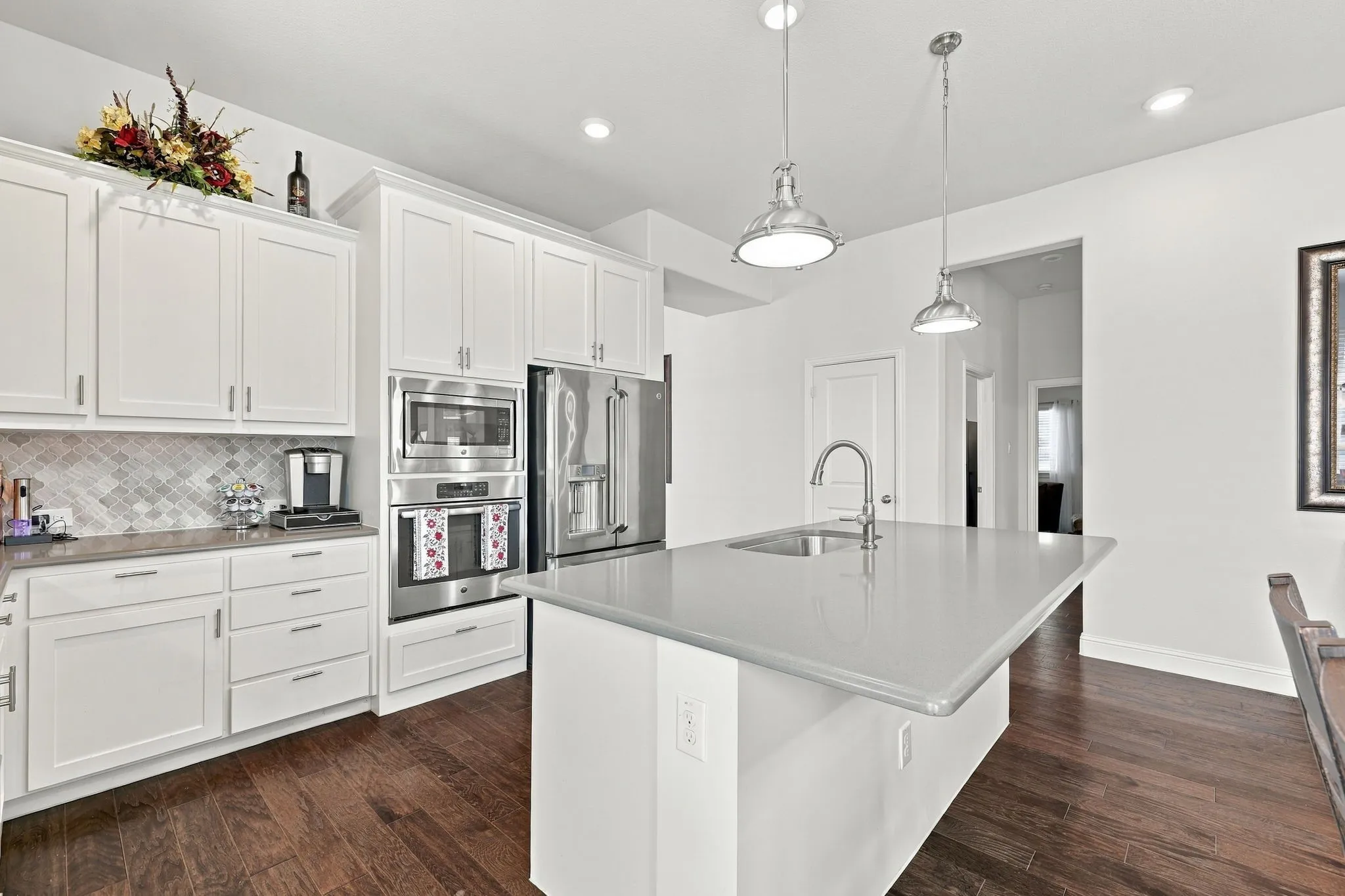 Single Family Residence For Sale in Collin County , 3516 Charleston Drive, Melissa, Texas 75454, 4 Bedroom, 3 Bathroom, 2 Garage spaces, 2,913 Sqft, built in 2017, mls#21405477, Real Estate Agent in Melissa, Homes For Sale in Collin county, Homes For Sale in Melissa, Realtor in Melissa Texas, Real Estate Brokerage Independent Realty Texas, Luminita Cordes Realtor