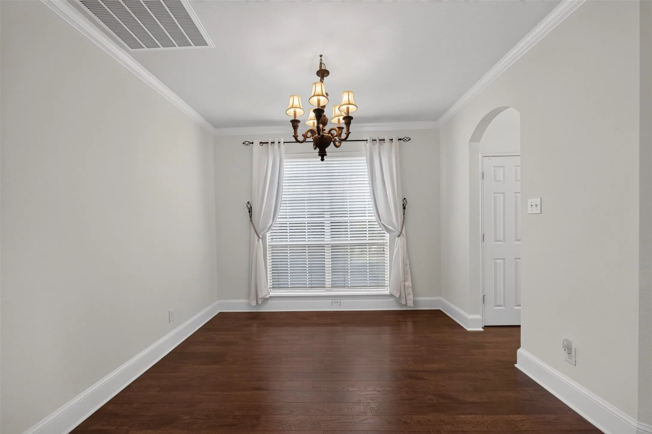 Formal Dining