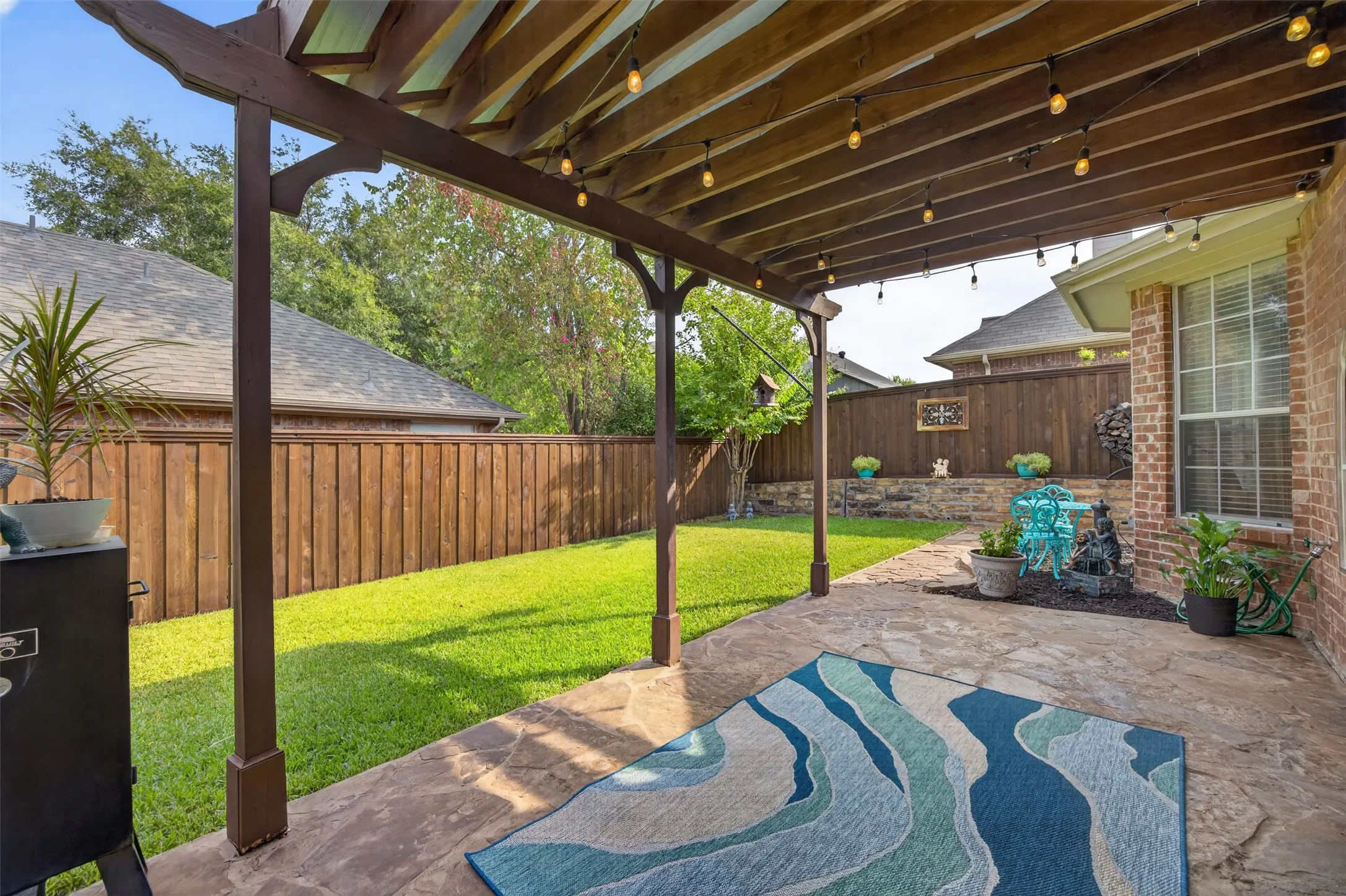 Beautiful Backyard Space!