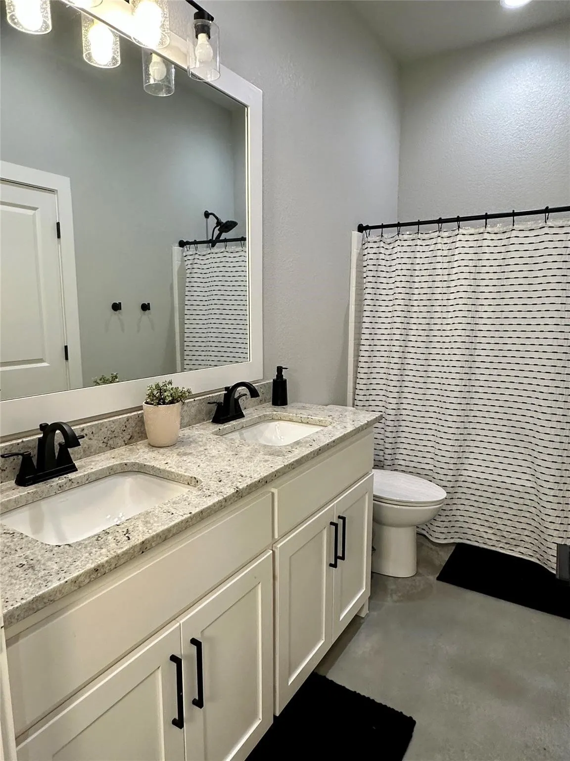 Single Family Residence For Sale in Wise County , 105 Proctor Lane, Decatur, Texas 76234, 4 Bedroom, 3 Bathroom, 2 Garage spaces, 2,803 Sqft, built in 2021, mls#21406670, Real Estate Agent in Decatur, Homes For Sale in Wise county, Homes For Sale in Decatur, Realtor in Decatur Texas, Real Estate Brokerage Independent Realty Texas, Luminita Cordes Realtor