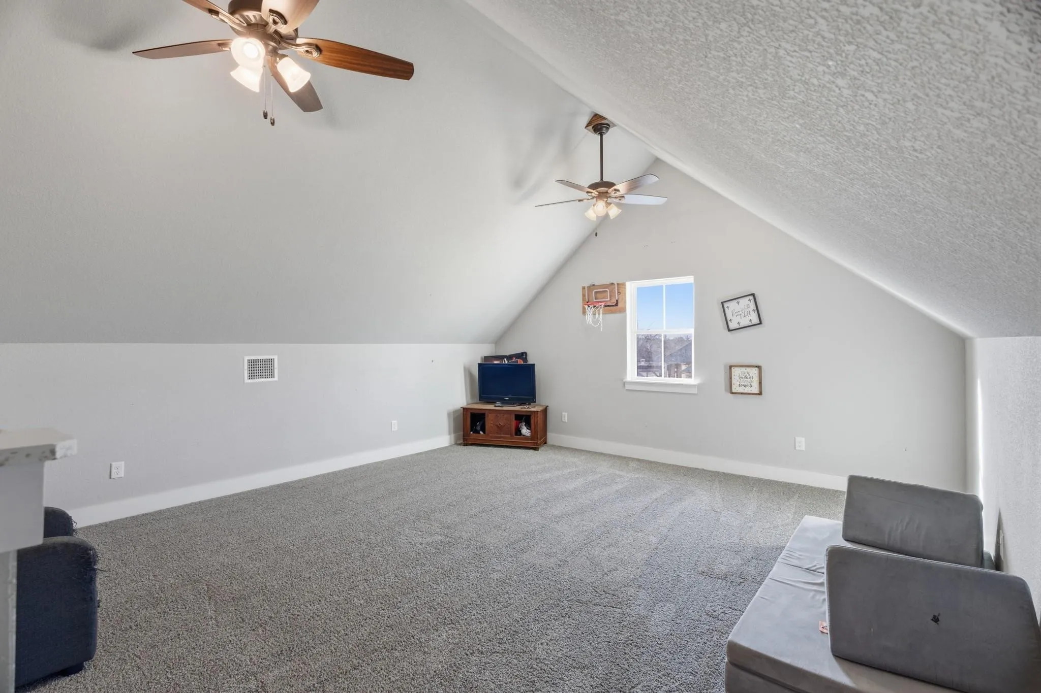 Single Family Residence For Sale in Wise County , 105 Proctor Lane, Decatur, Texas 76234, 4 Bedroom, 3 Bathroom, 2 Garage spaces, 2,803 Sqft, built in 2021, mls#21406670, Real Estate Agent in Decatur, Homes For Sale in Wise county, Homes For Sale in Decatur, Realtor in Decatur Texas, Real Estate Brokerage Independent Realty Texas, Luminita Cordes Realtor