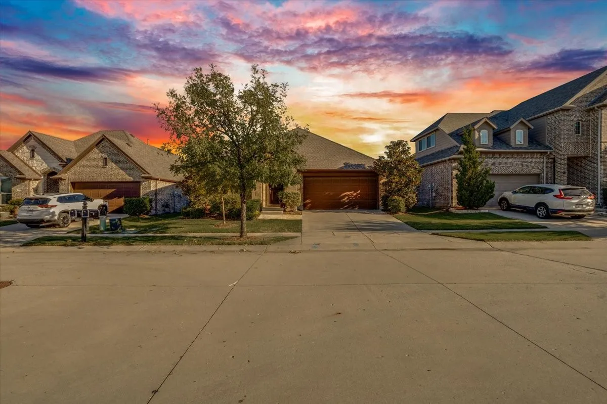 Single Family Residence For Sale in Collin County , 509 Allbright Road, Celina, Texas 75009, 3 Bedroom, 2 Bathroom, 2 Garage spaces, 2,195 Sqft, built in 2016, mls#21405162, Real Estate Agent in Celina, Homes For Sale in Collin county, Homes For Sale in Celina, Realtor in Celina Texas, Real Estate Brokerage Independent Realty Texas, Luminita Cordes Realtor