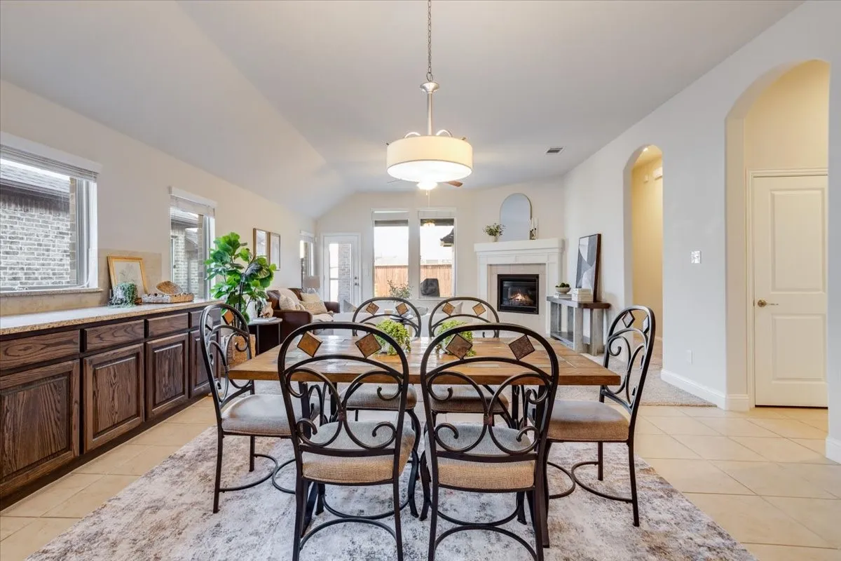 Single Family Residence For Sale in Collin County , 509 Allbright Road, Celina, Texas 75009, 3 Bedroom, 2 Bathroom, 2 Garage spaces, 2,195 Sqft, built in 2016, mls#21405162, Real Estate Agent in Celina, Homes For Sale in Collin county, Homes For Sale in Celina, Realtor in Celina Texas, Real Estate Brokerage Independent Realty Texas, Luminita Cordes Realtor
