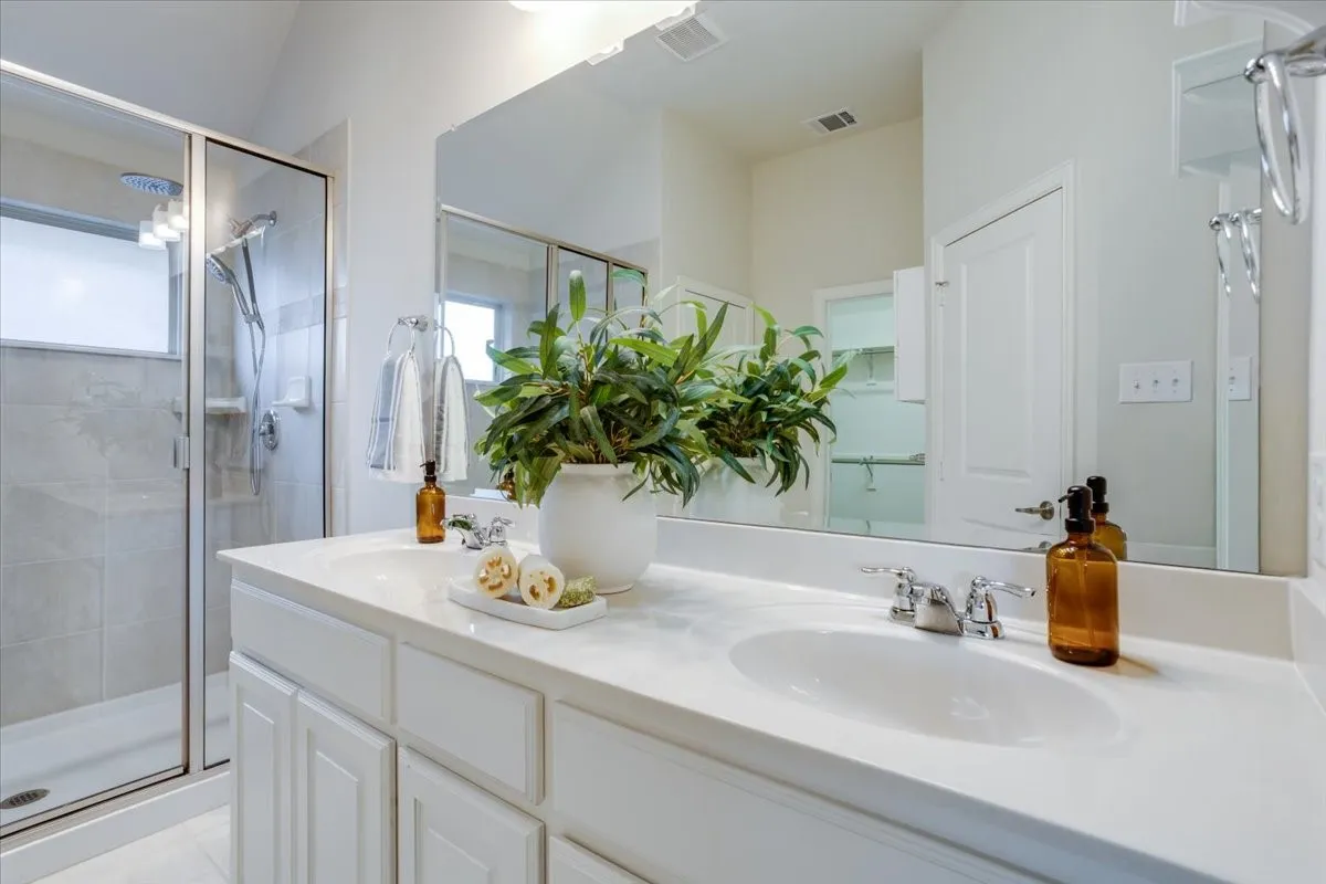 Single Family Residence For Sale in Collin County , 509 Allbright Road, Celina, Texas 75009, 3 Bedroom, 2 Bathroom, 2 Garage spaces, 2,195 Sqft, built in 2016, mls#21405162, Real Estate Agent in Celina, Homes For Sale in Collin county, Homes For Sale in Celina, Realtor in Celina Texas, Real Estate Brokerage Independent Realty Texas, Luminita Cordes Realtor