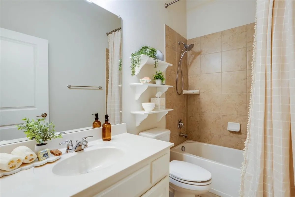 Single Family Residence For Sale in Collin County , 509 Allbright Road, Celina, Texas 75009, 3 Bedroom, 2 Bathroom, 2 Garage spaces, 2,195 Sqft, built in 2016, mls#21405162, Real Estate Agent in Celina, Homes For Sale in Collin county, Homes For Sale in Celina, Realtor in Celina Texas, Real Estate Brokerage Independent Realty Texas, Luminita Cordes Realtor