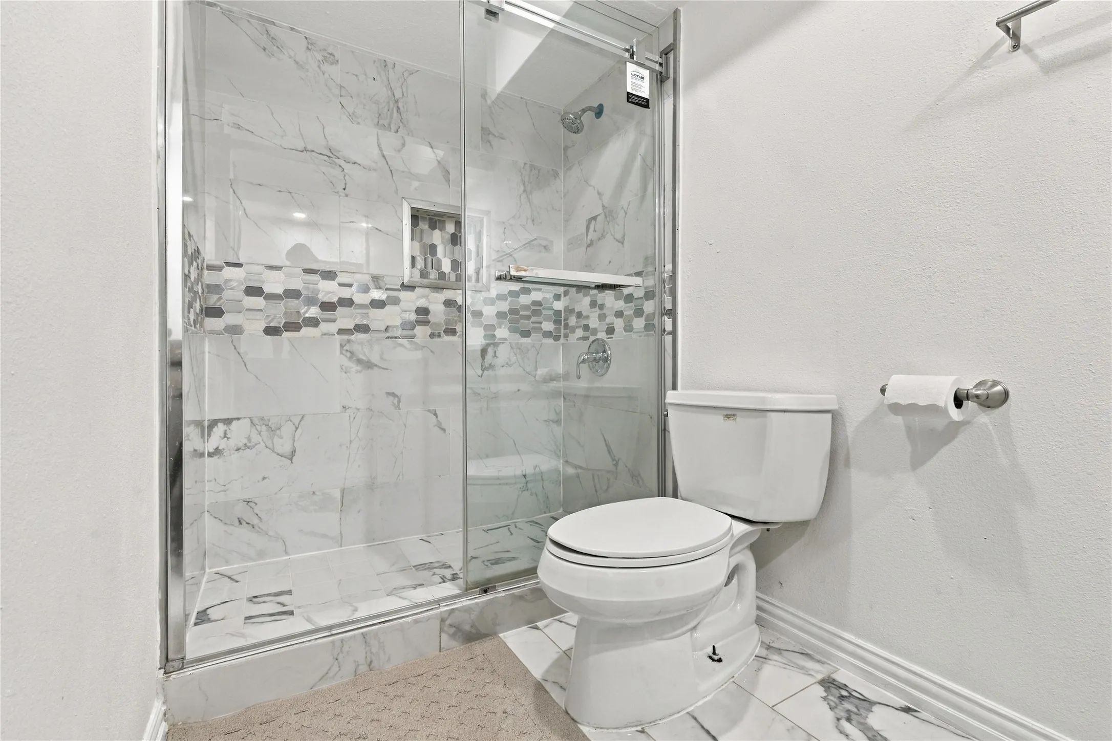 Single Family Residence For Rent in Dallas County , 702 Mount Vernon Drive, Richardson, Texas 75081, 3 Bedroom, 2 Bathroom, 2 Garage spaces, 2,050 Sqft, built in 1980, mls#21406792, Real Estate Agent in Richardson, Homes For Rent in Dallas county, Homes For Rent in Richardson, Realtor in Richardson Texas, Real Estate Brokerage Independent Realty Texas, Luminita Cordes Realtor