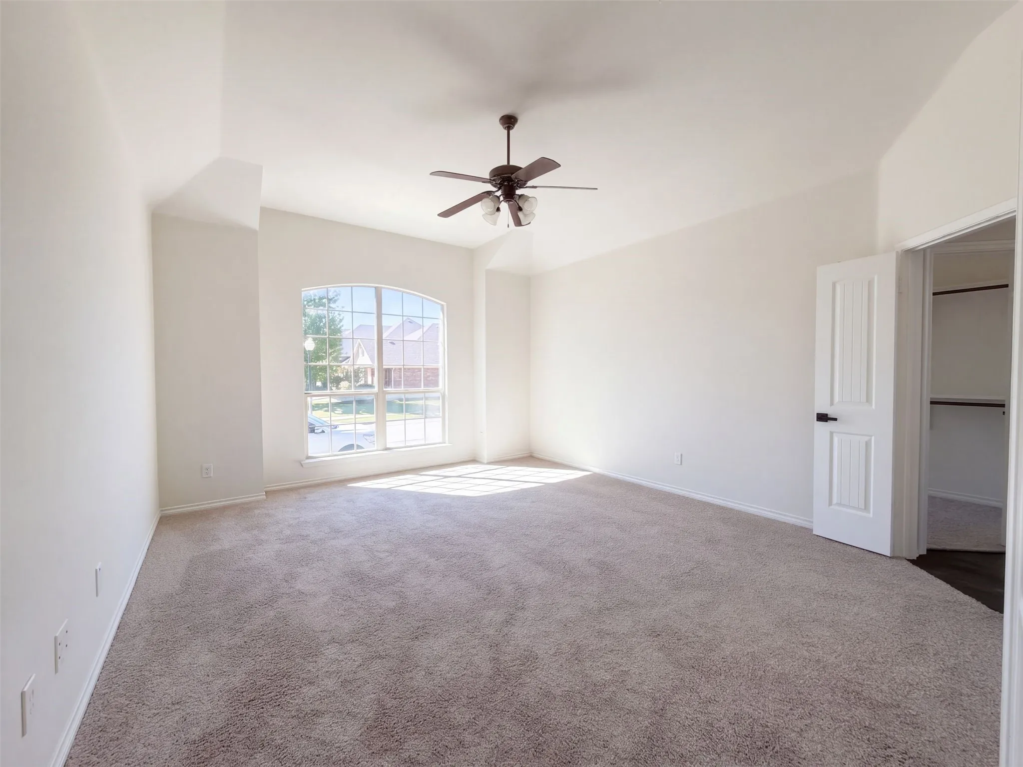 Single Family Residence For Sale in Collin County , 5800 Chuck Wagon Lane, Mc Kinney, Texas 75070, 3 Bedroom, 3 Bathroom, 2 Garage spaces, 2,216 Sqft, built in 2008, mls#21404745, Real Estate Agent in Mc Kinney, Homes For Sale in Collin county, Homes For Sale in Mc Kinney, Realtor in Mc Kinney Texas, Real Estate Brokerage Independent Realty Texas, Luminita Cordes Realtor