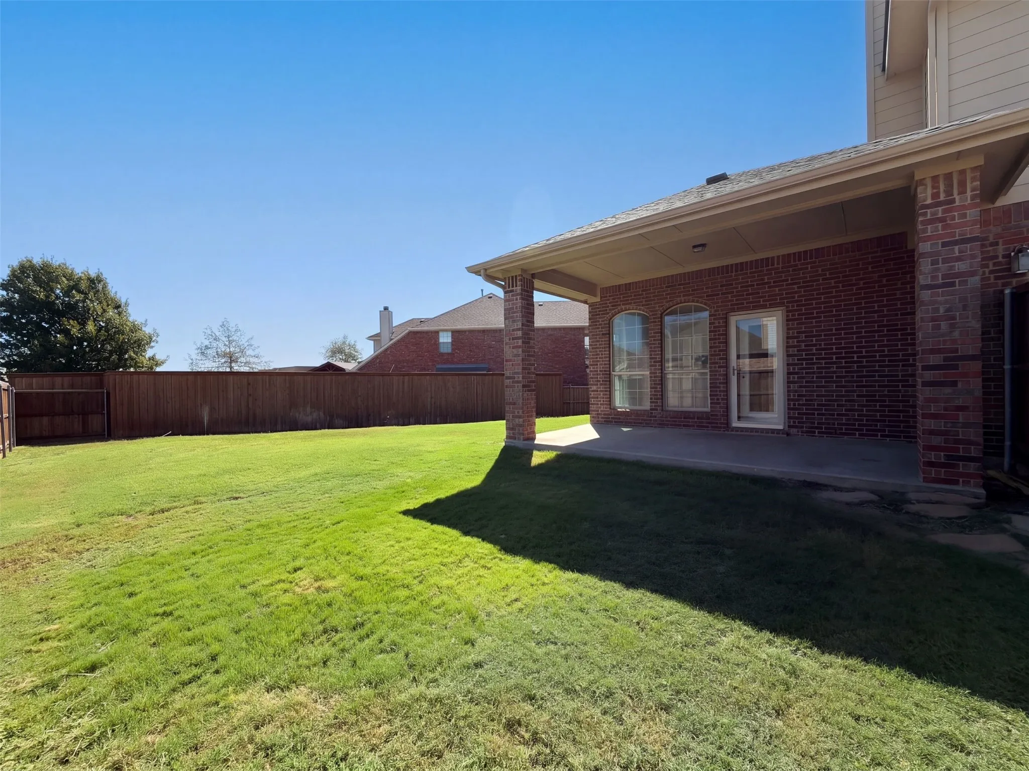 Single Family Residence For Sale in Collin County , 5800 Chuck Wagon Lane, Mc Kinney, Texas 75070, 3 Bedroom, 3 Bathroom, 2 Garage spaces, 2,216 Sqft, built in 2008, mls#21404745, Real Estate Agent in Mc Kinney, Homes For Sale in Collin county, Homes For Sale in Mc Kinney, Realtor in Mc Kinney Texas, Real Estate Brokerage Independent Realty Texas, Luminita Cordes Realtor