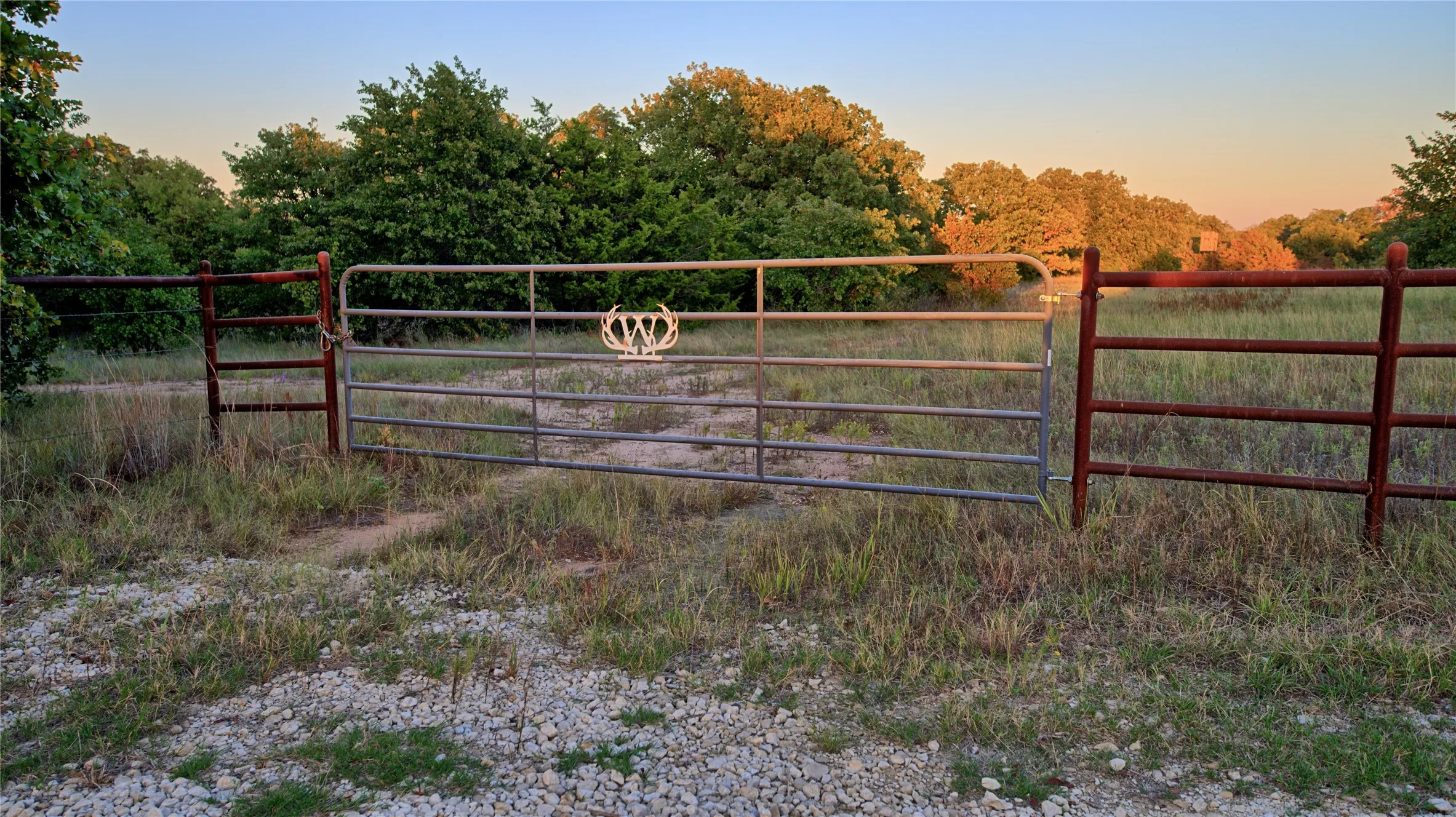 Ranch For Sale in Montague County , 2222 Carminati, Montague, Texas 76251, 0, 0, Garage spaces, 0 Sqft, built in 0, mls#21405549, Real Estate Agent in Montague, Homes For Sale in Montague county, Homes For Sale in Montague, Realtor in Montague Texas, Real Estate Brokerage Independent Realty Texas, Luminita Cordes Realtor