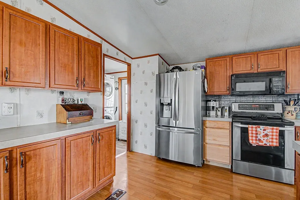 Manufactured Home For Sale in Johnson County , 9217 Montana Street, Joshua, Texas 76058, 4 Bedroom, 2 Bathroom, Garage spaces, 1,680 Sqft, built in 2005, mls#21406403, Real Estate Agent in Joshua, Homes For Sale in Johnson county, Homes For Sale in Joshua, Realtor in Joshua Texas, Real Estate Brokerage Independent Realty Texas, Luminita Cordes Realtor
